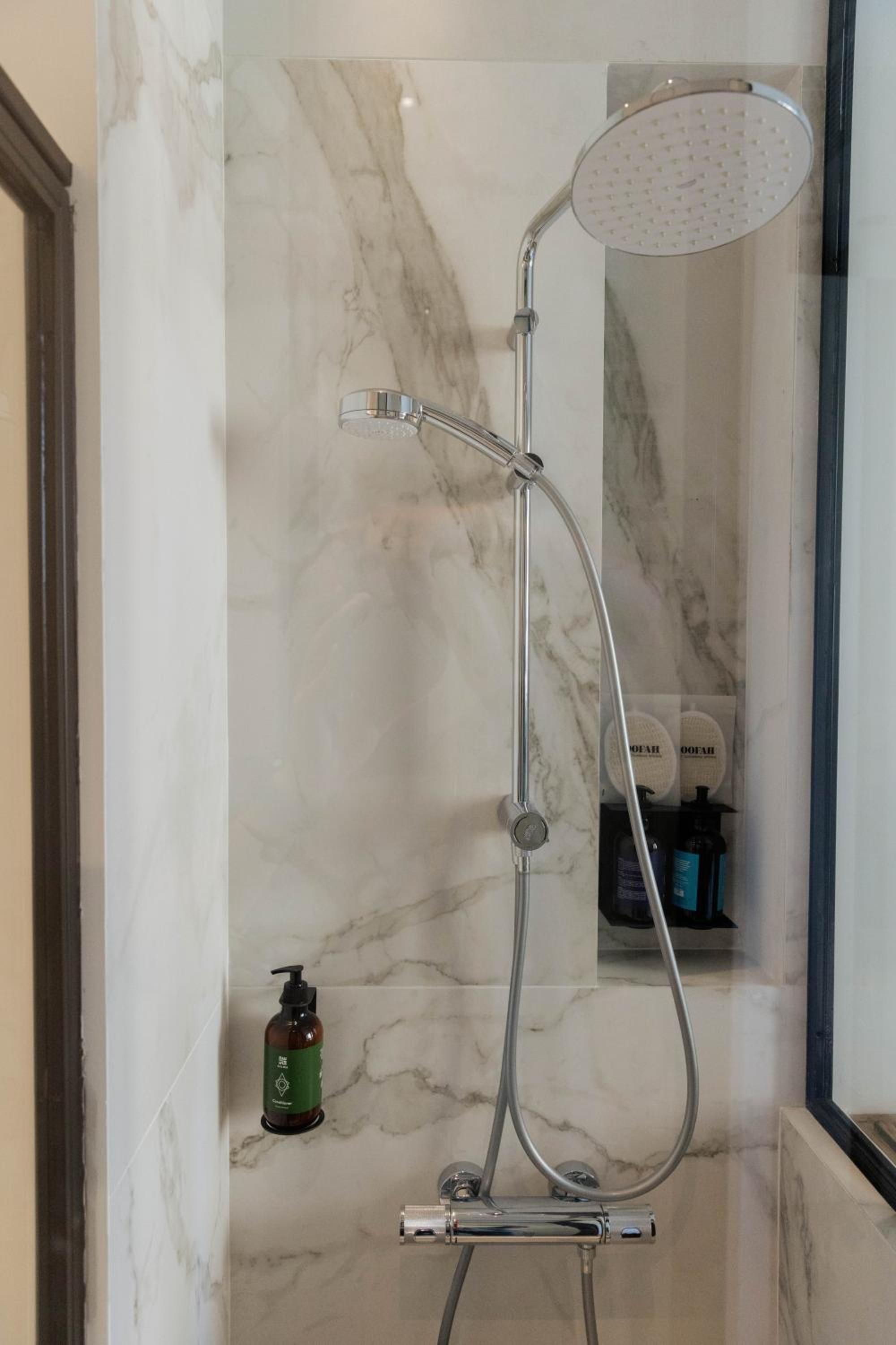Double Room with Private Bathroom photo 2