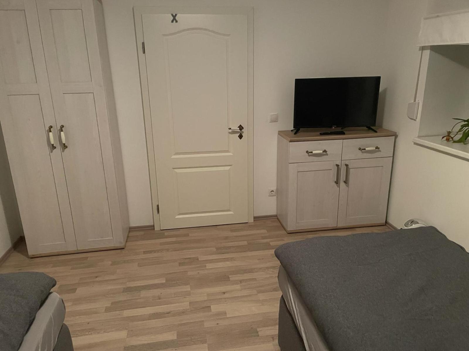 Twin Room With Shared Bathroom photo 3