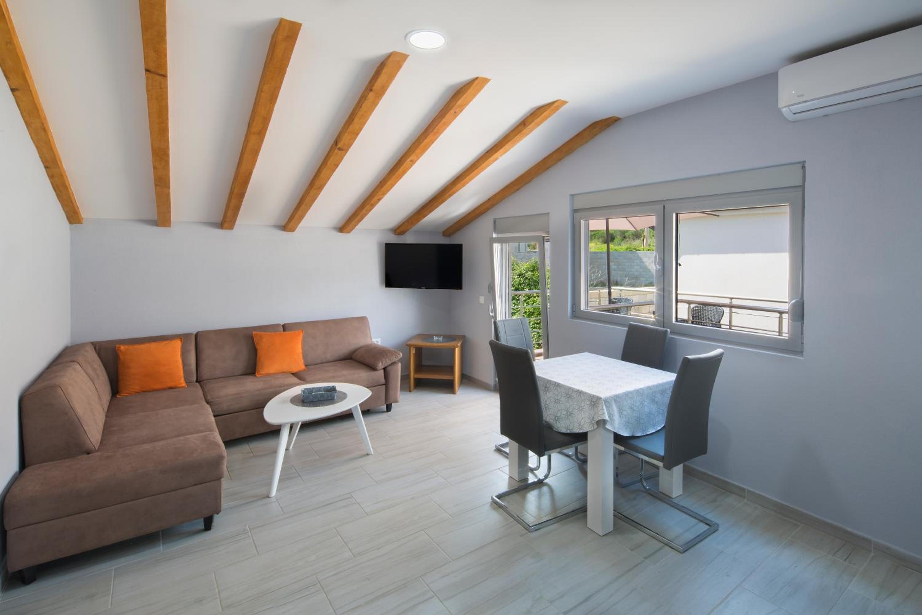 Apartment with Sea View