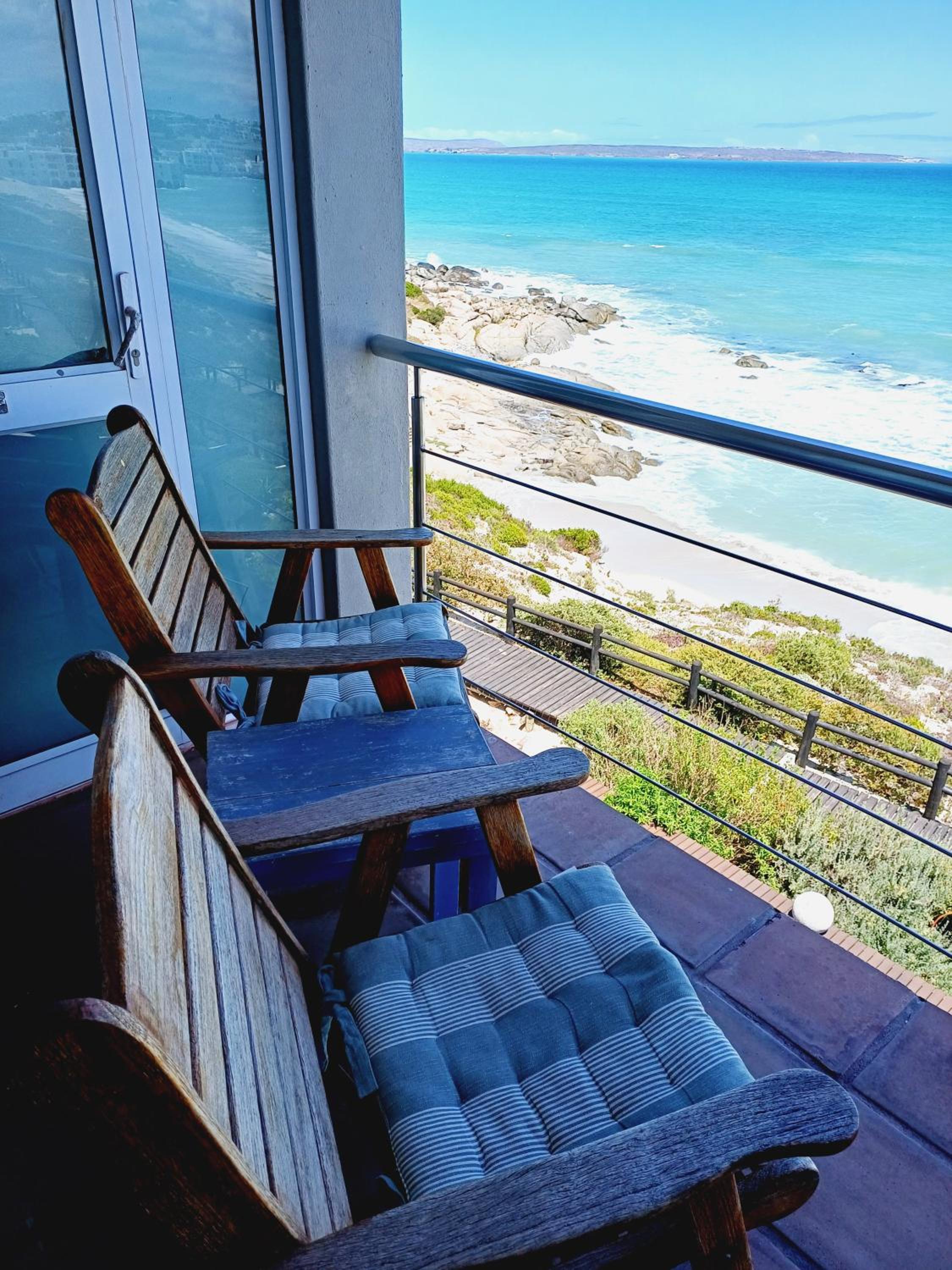 Double Room with Sea View - Photo 6