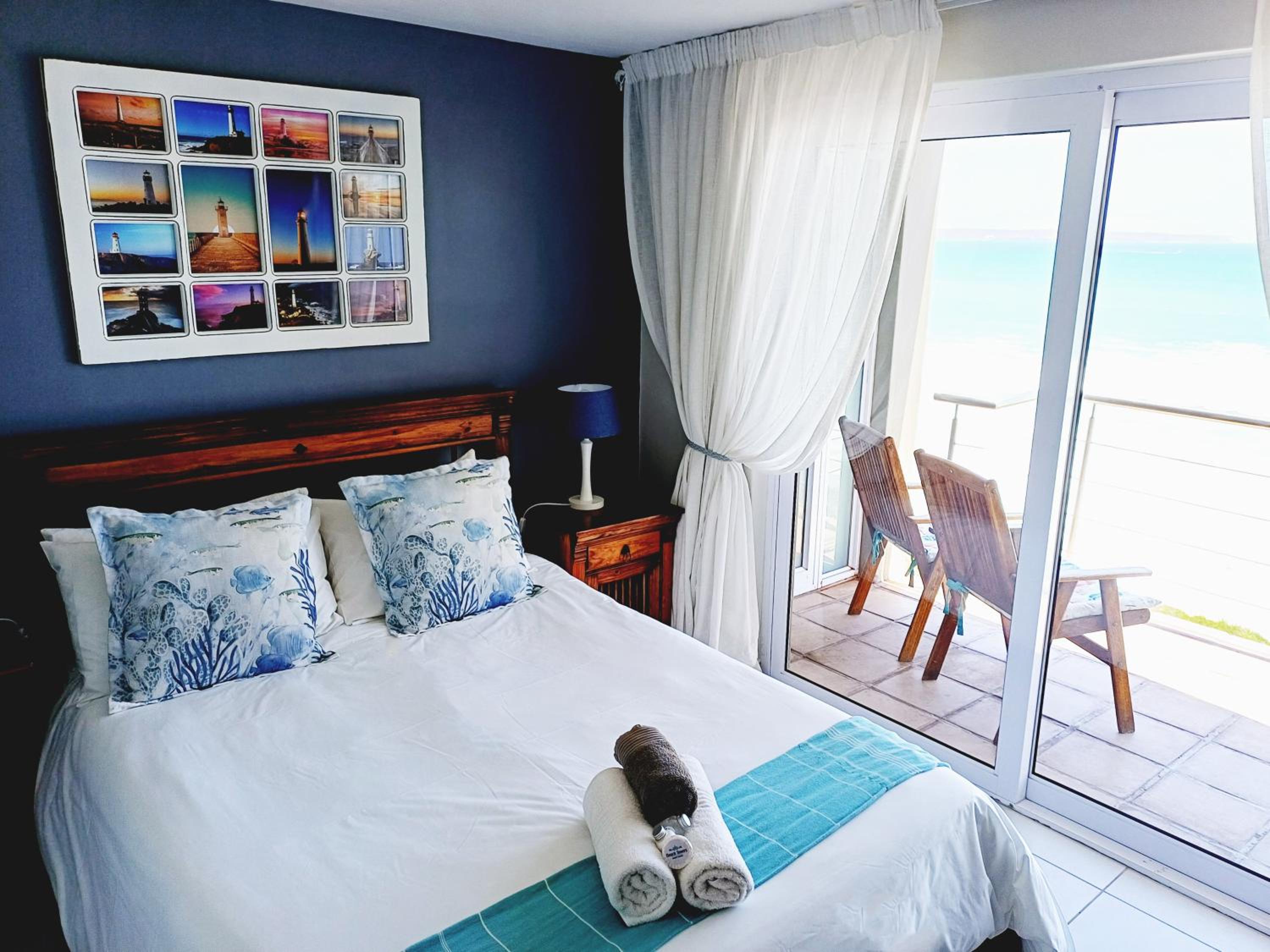 Double Room with Sea View - Photo 2