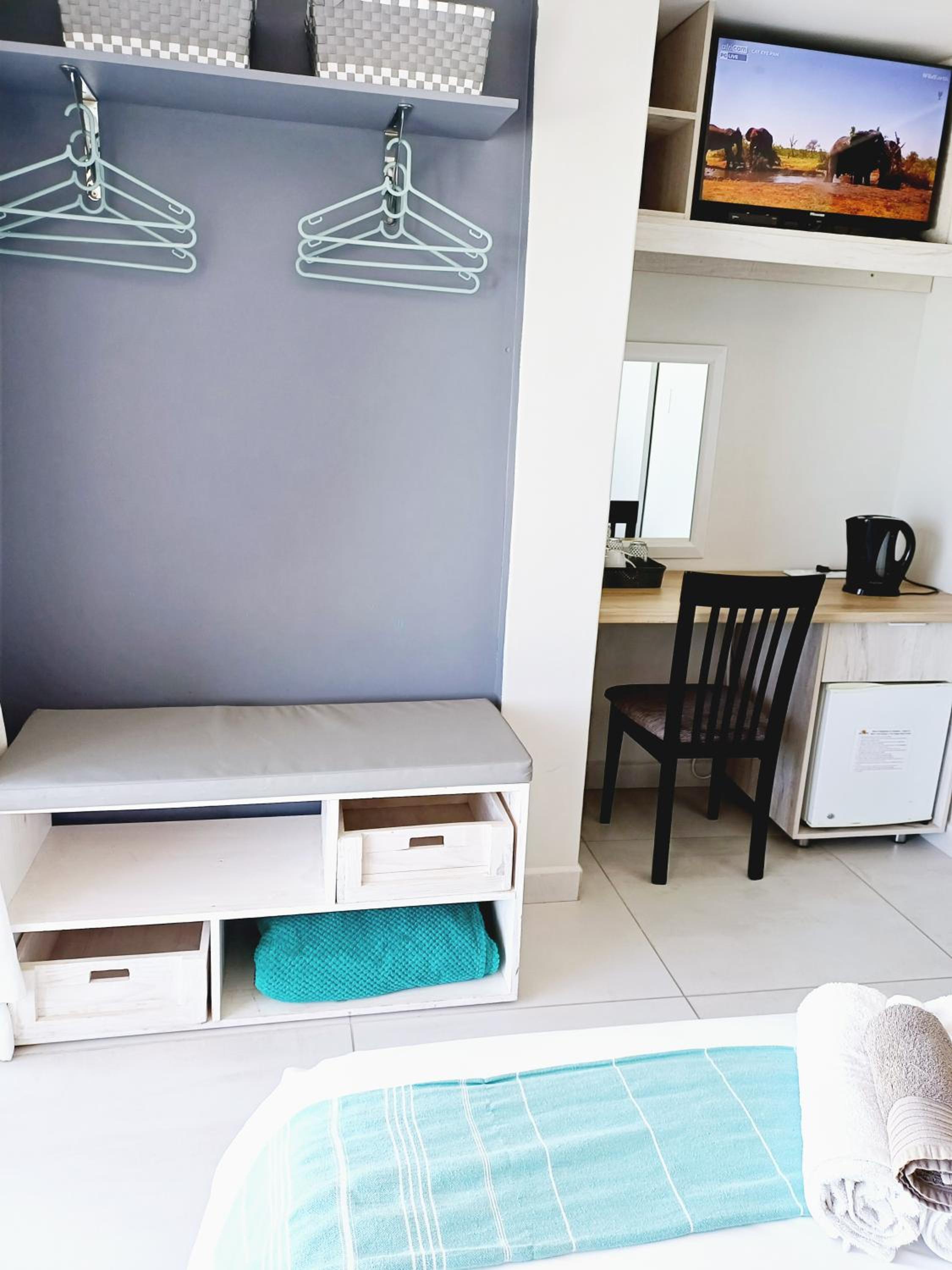 Double Room with Sea View - Photo 5
