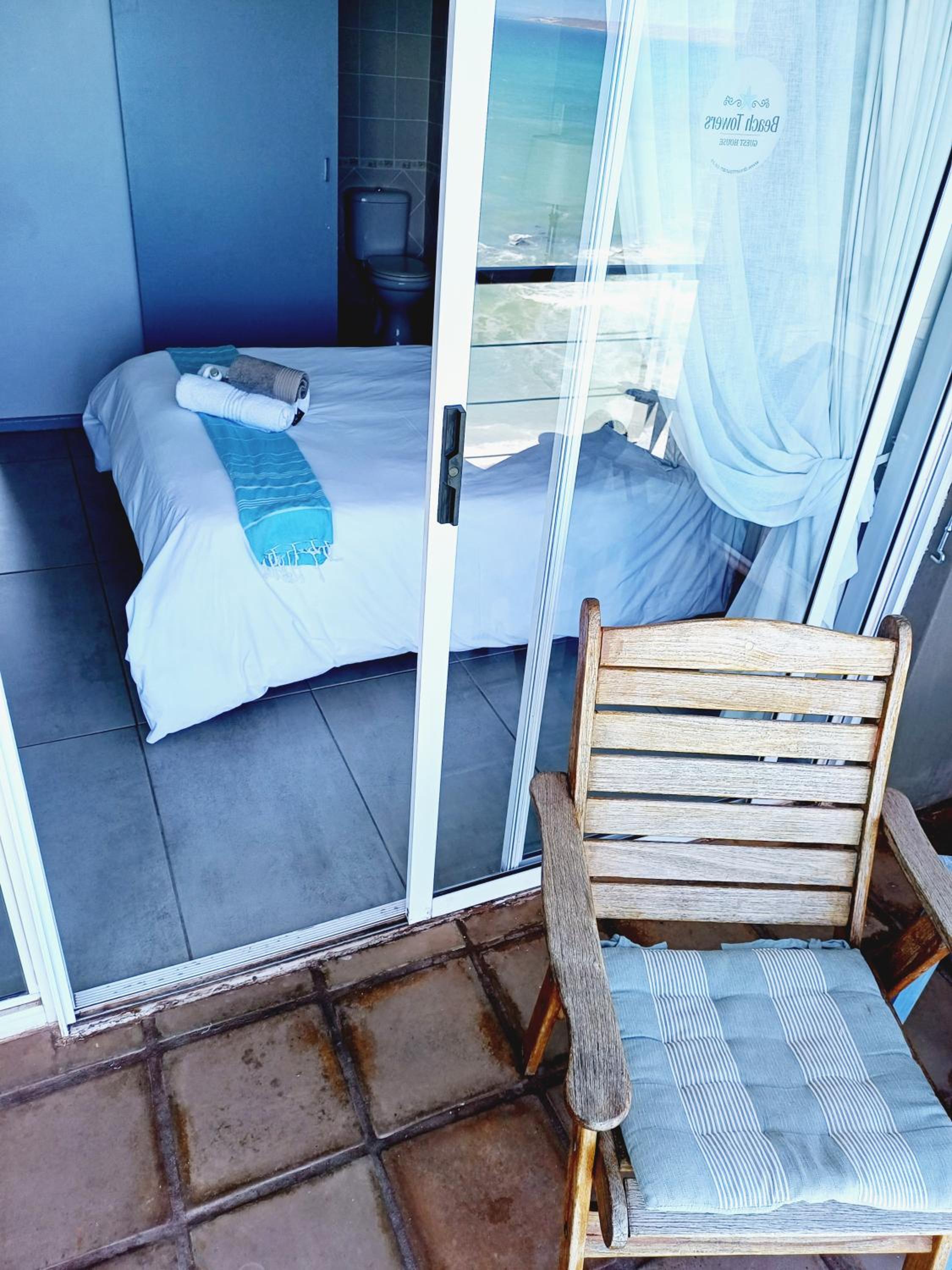 Double Room with Sea View - Photo 7