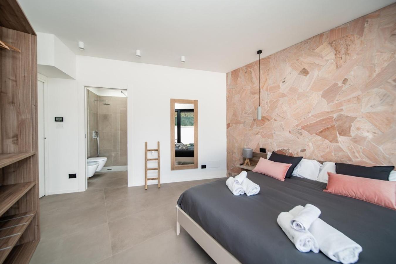 Villa with Private Pool photo 3