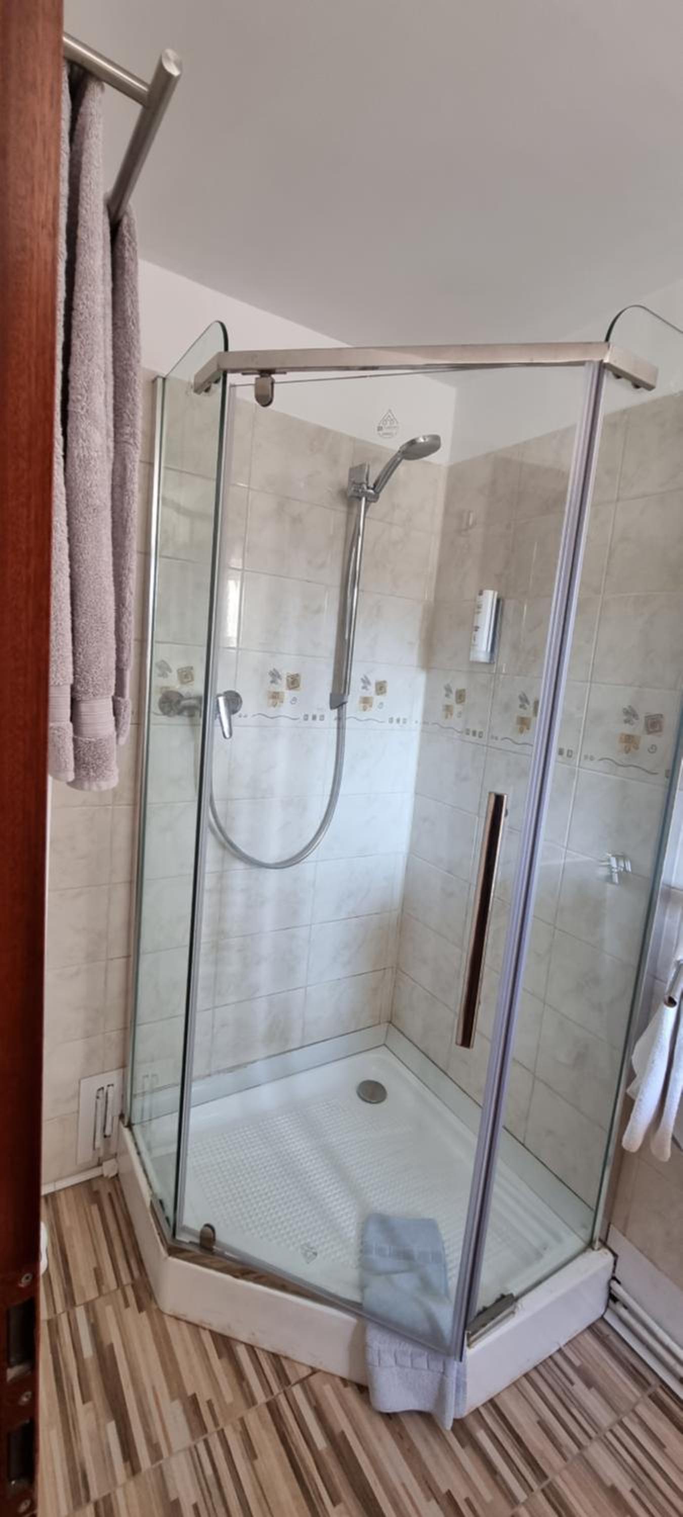 Double Room - Photo 16