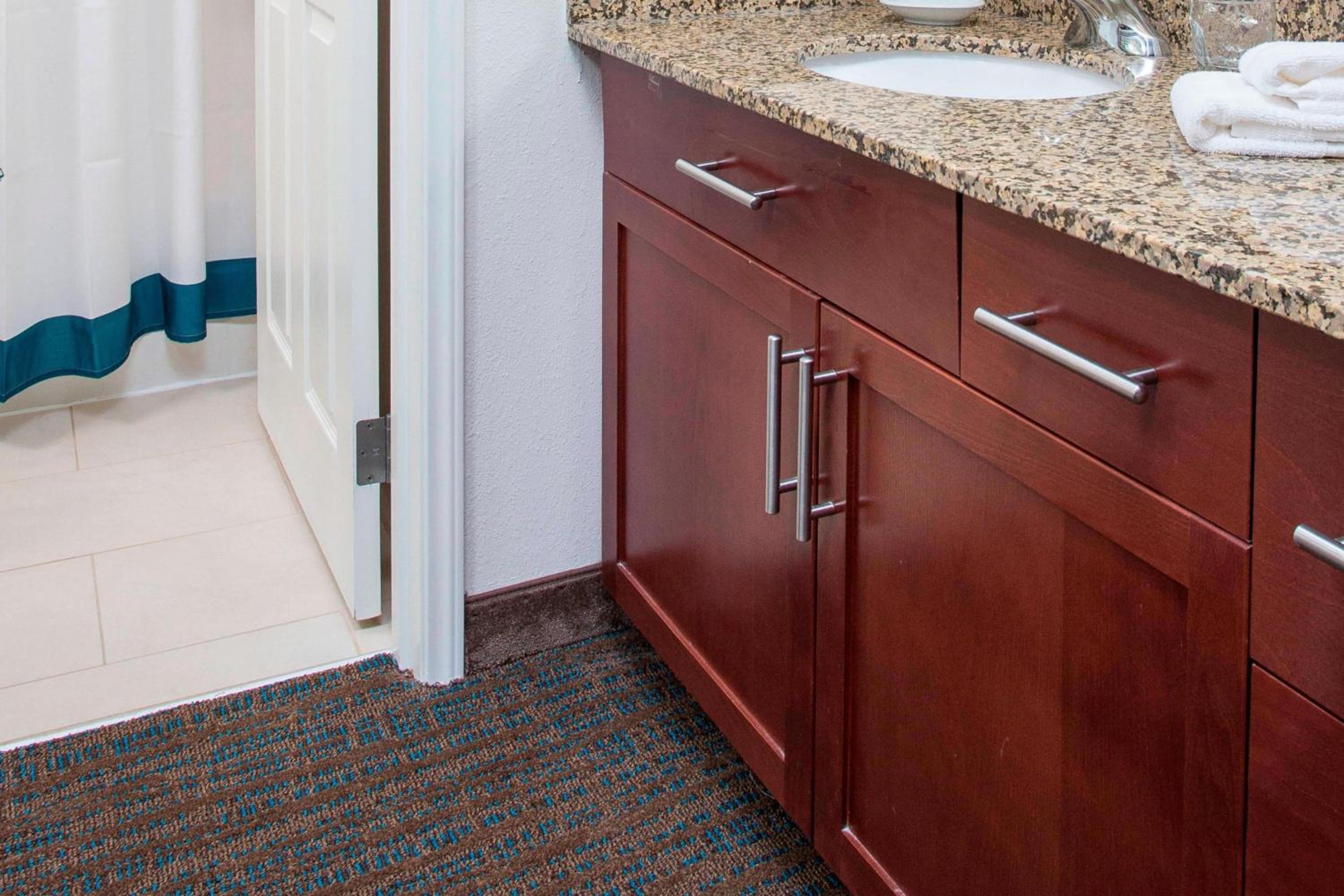 One-Bedroom King Suite - Photo 2