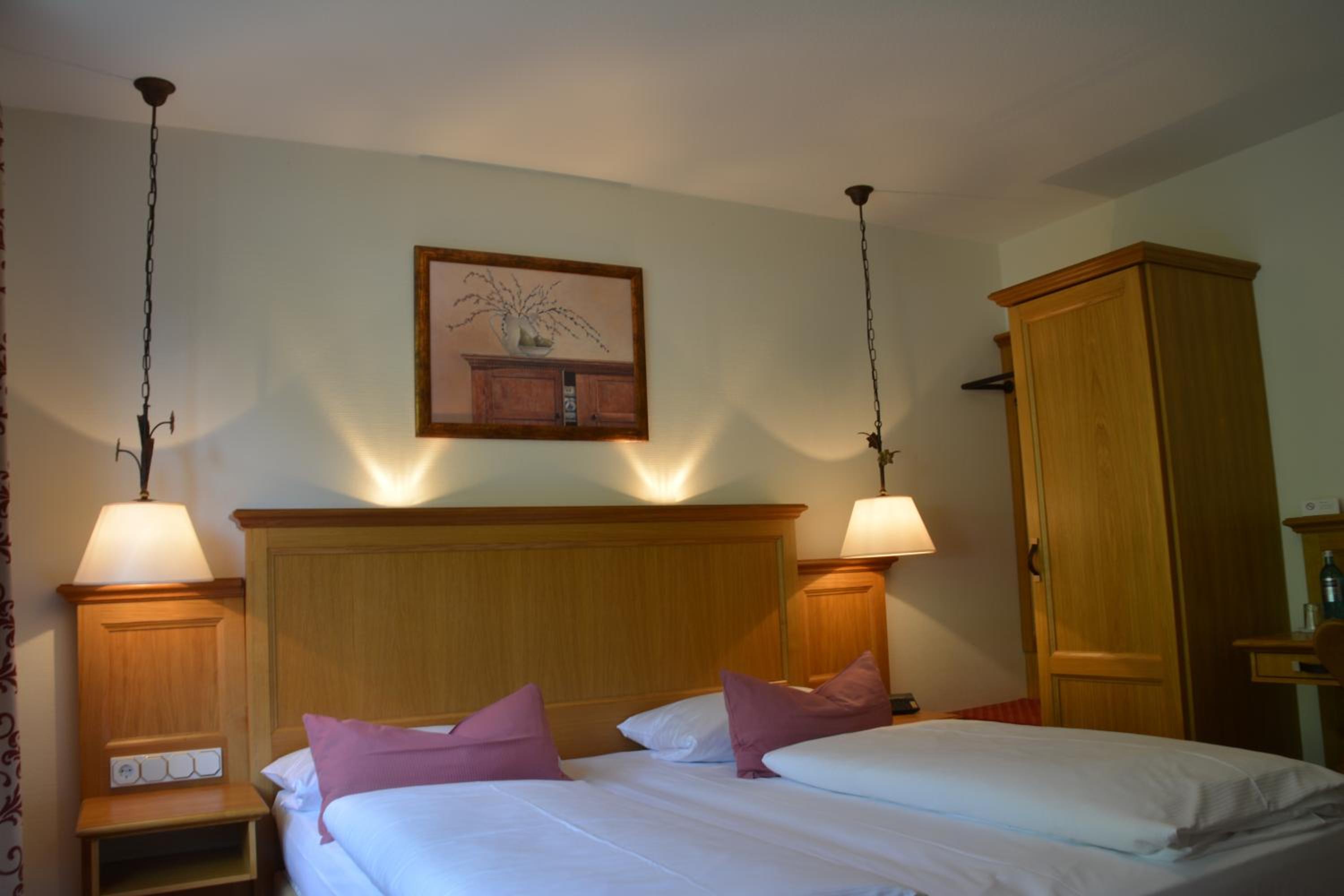 Standard Double Room - Photo 3