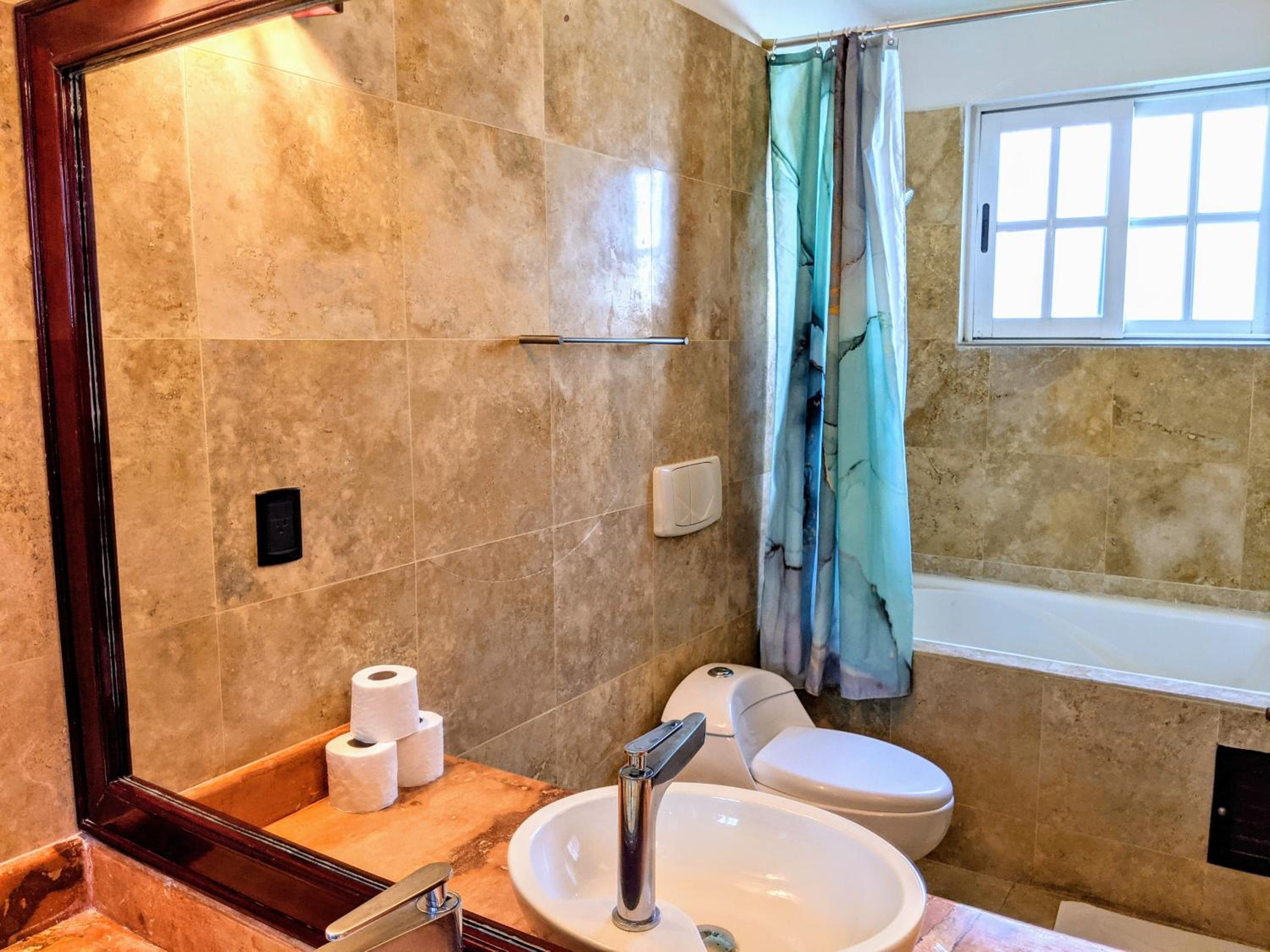 Three-Bedroom Apartment - Photo 9