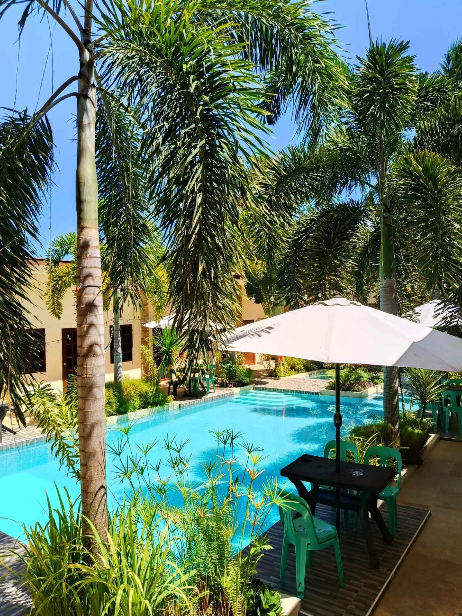 Deluxe Double Room - Photo 12