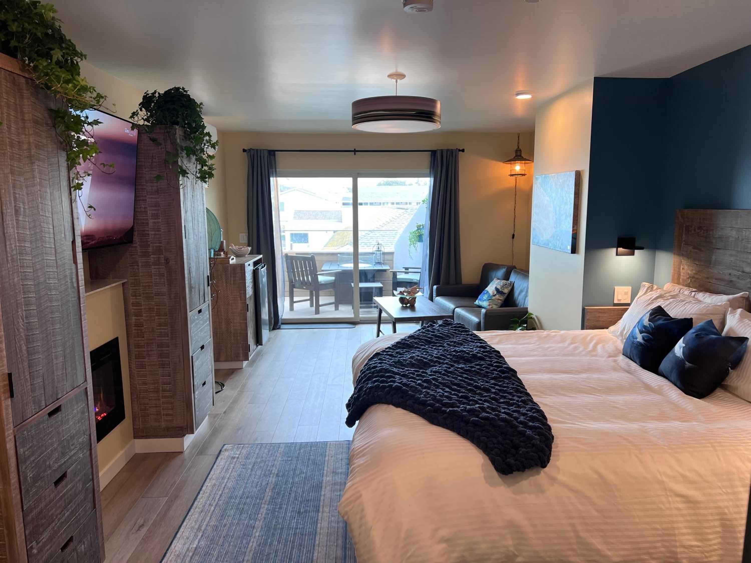 King Suite with Ocean View - Photo 10