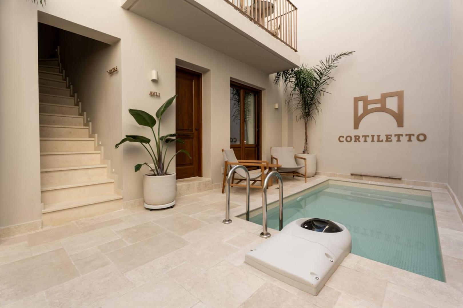 Avli Junior Suite with Pool View - Photo 2