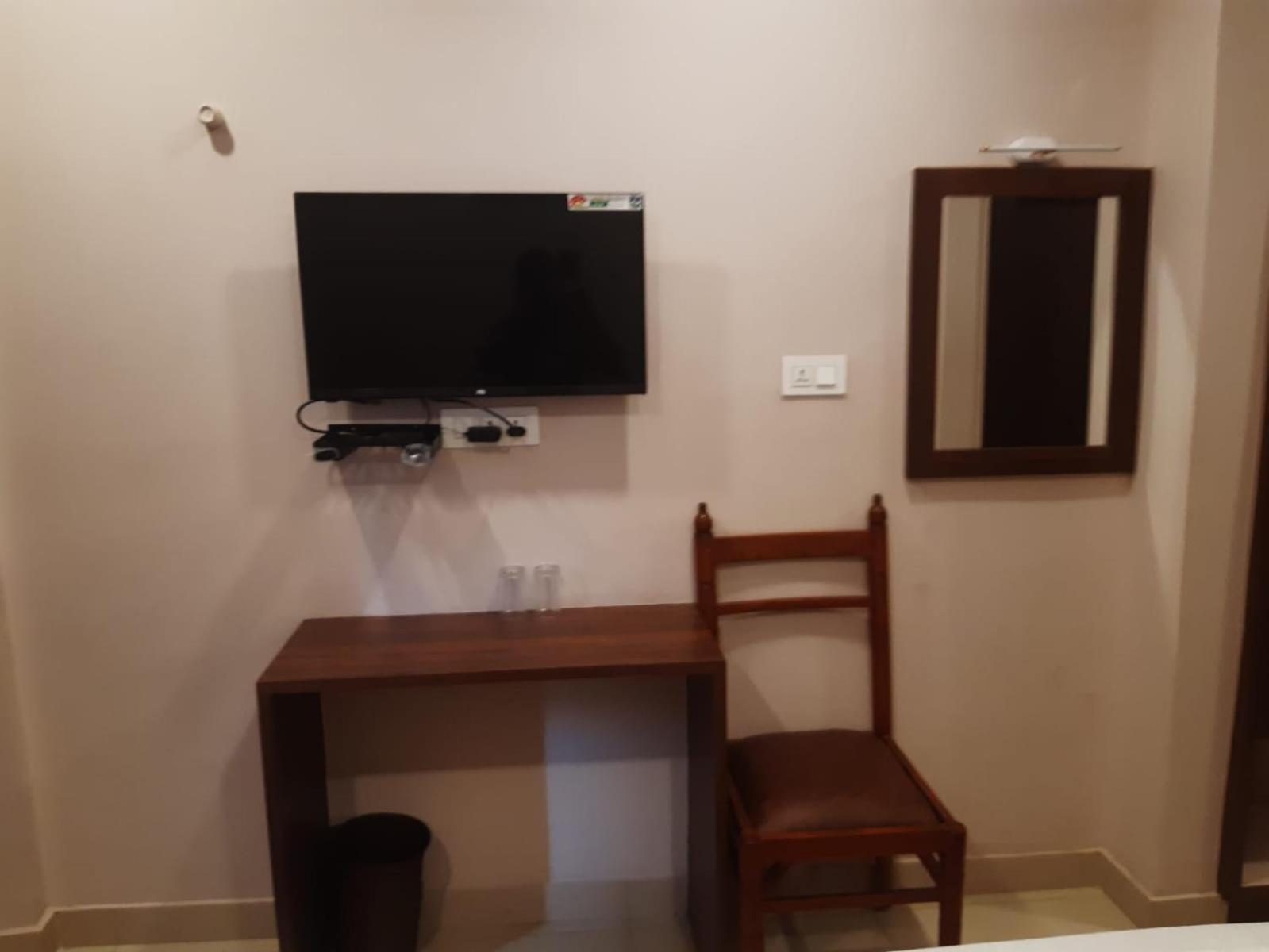 Standard Double Room with Fan photo 1