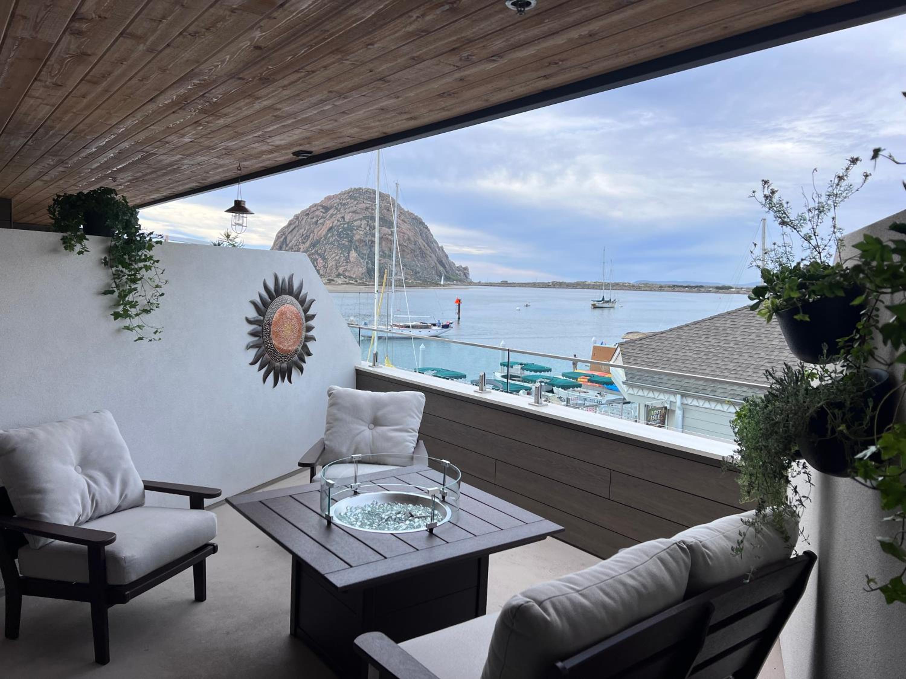 King Suite with Ocean View photo 3
