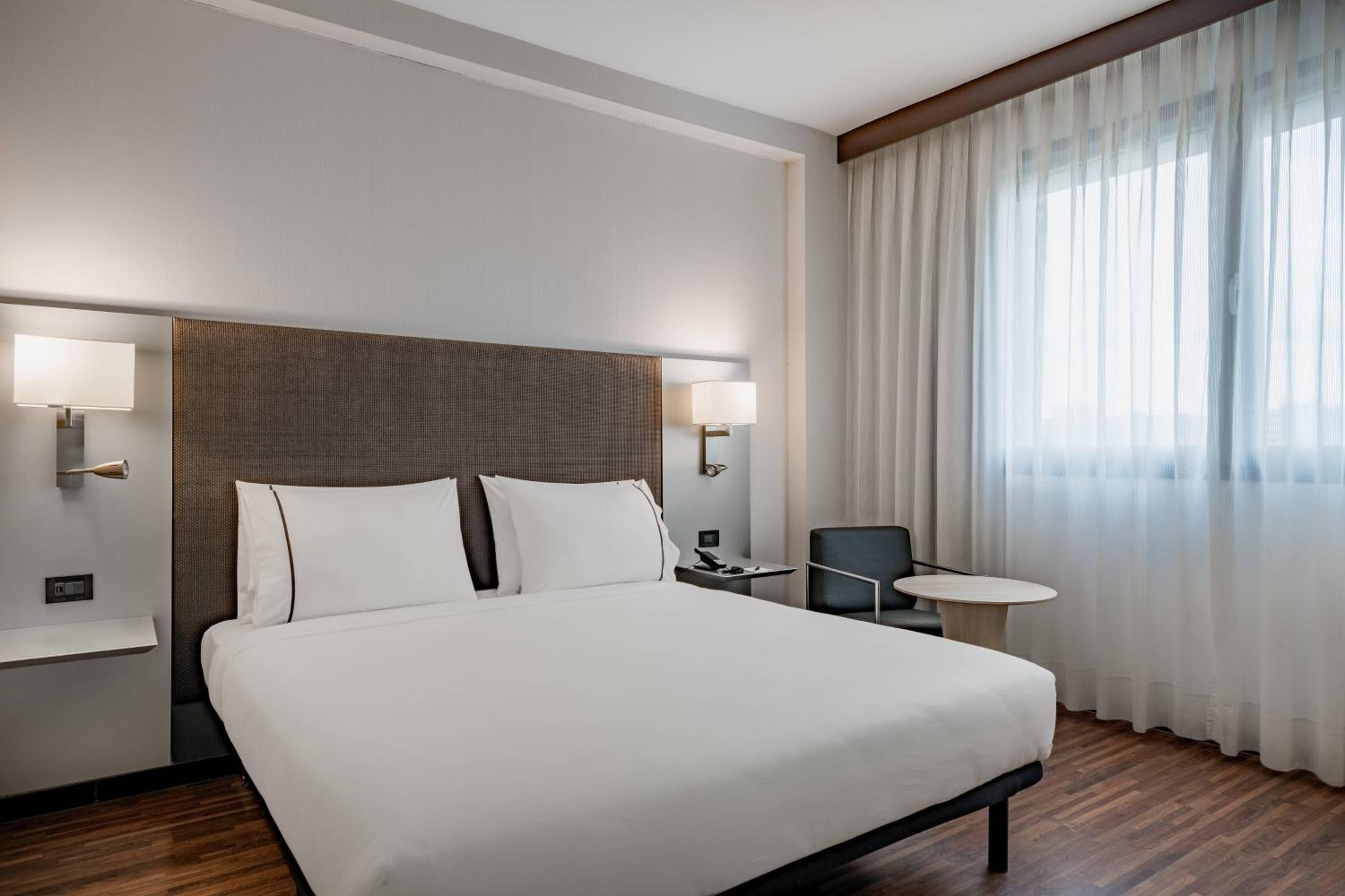 Standard Plus Twin, Guest room, 2 Twin/Single Bed(s)