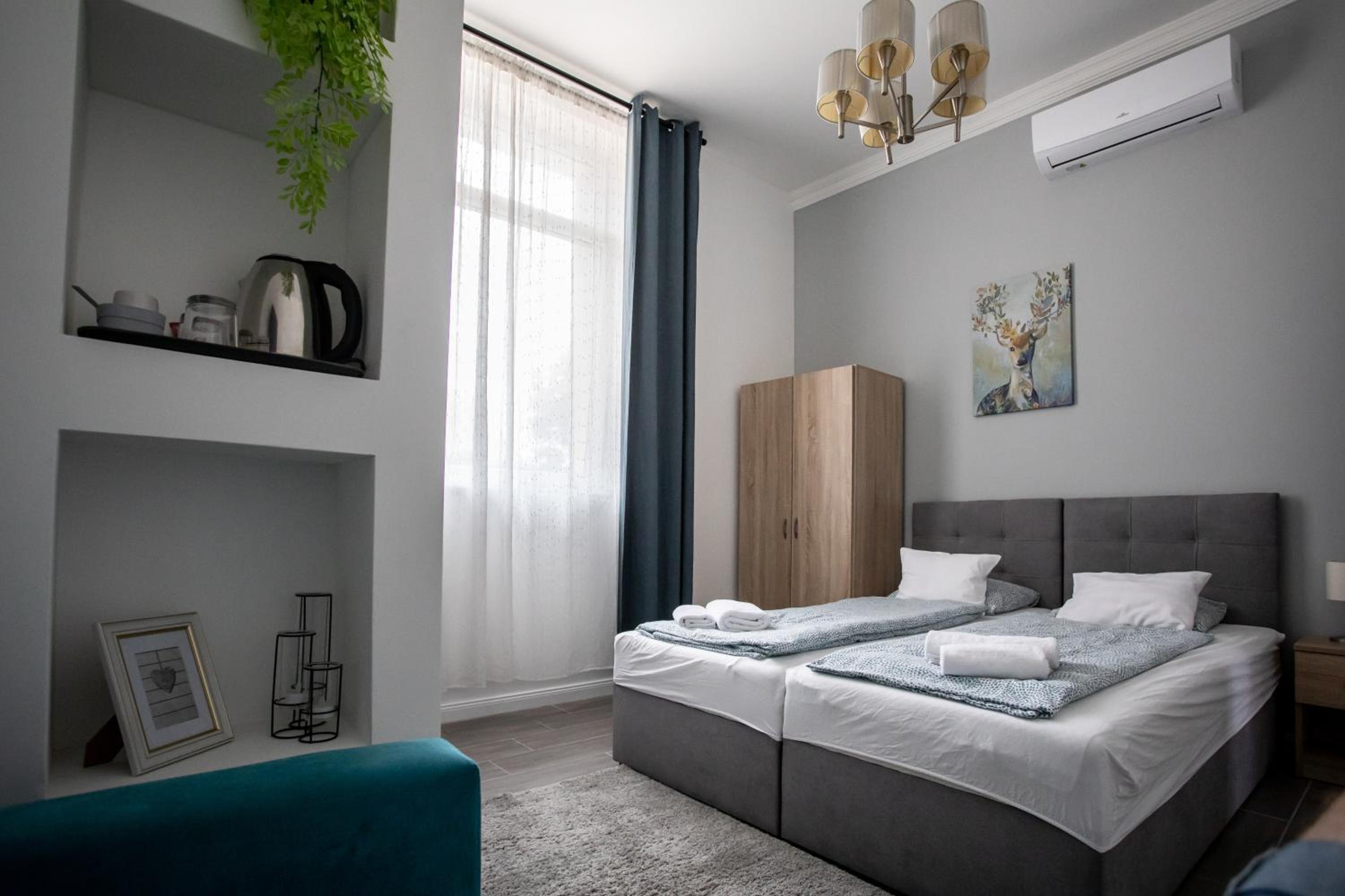 Double Room - Photo 4