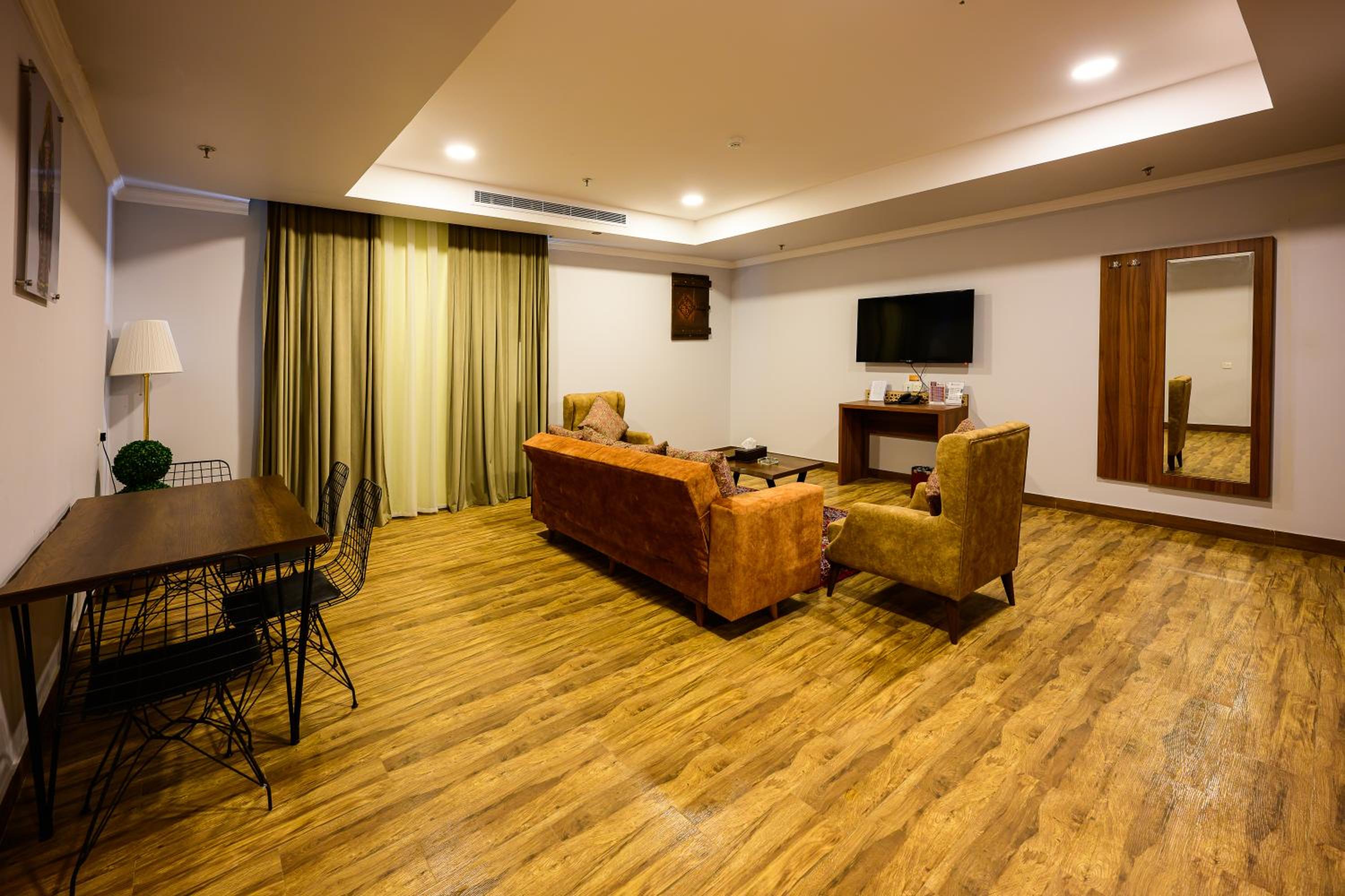 Suite with Garden View photo 3