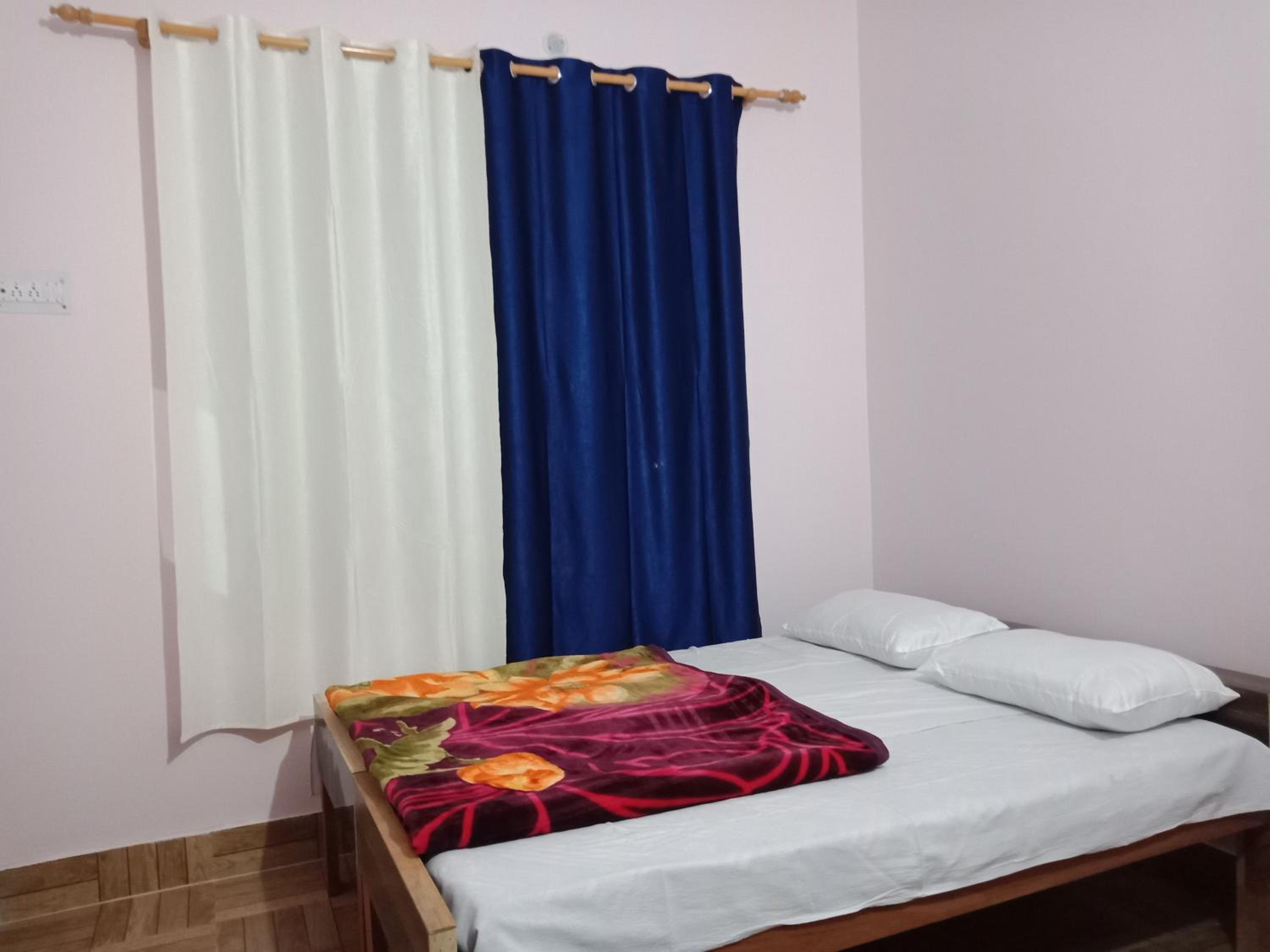Budget Triple Room photo 3