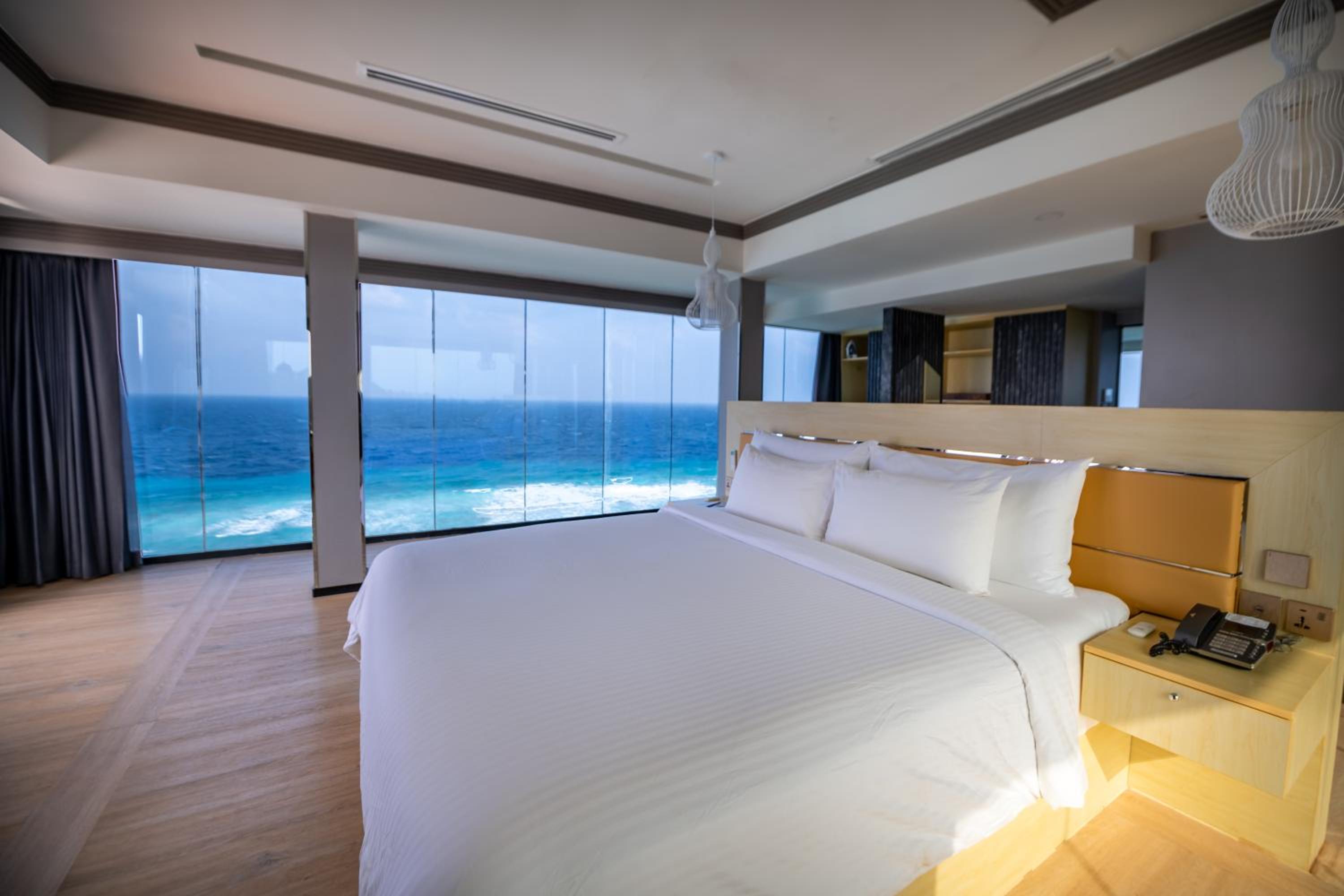 Panoramic Sea View Penthouse - Photo 3