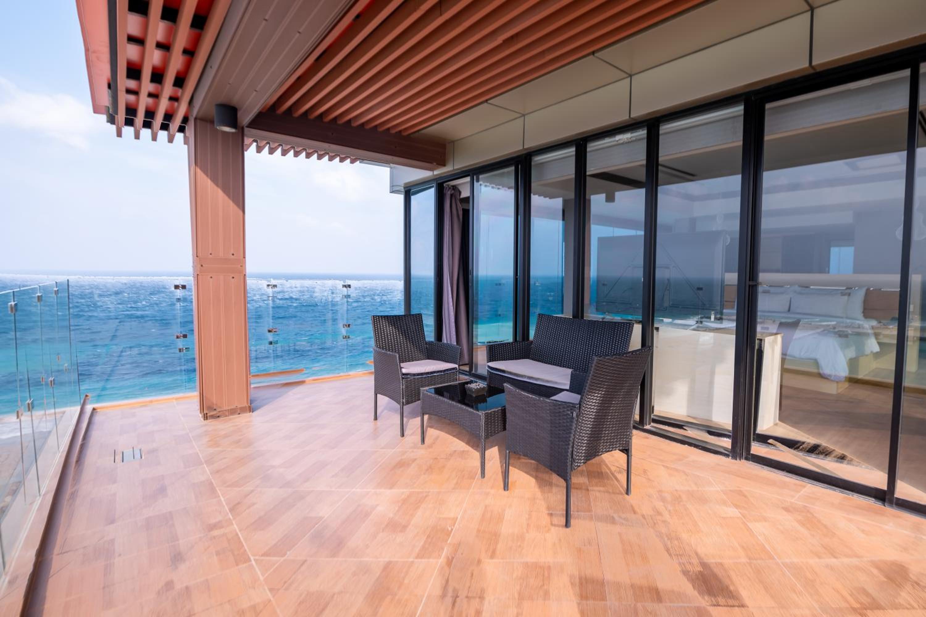 Panoramic Sea View Penthouse - Photo 10