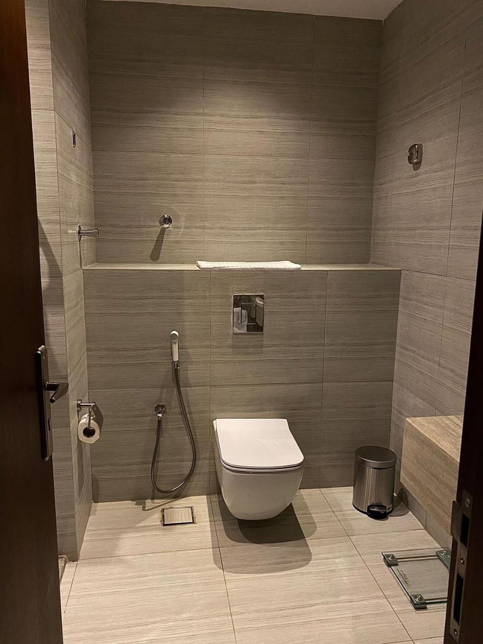 Superior King Room - Photo 4