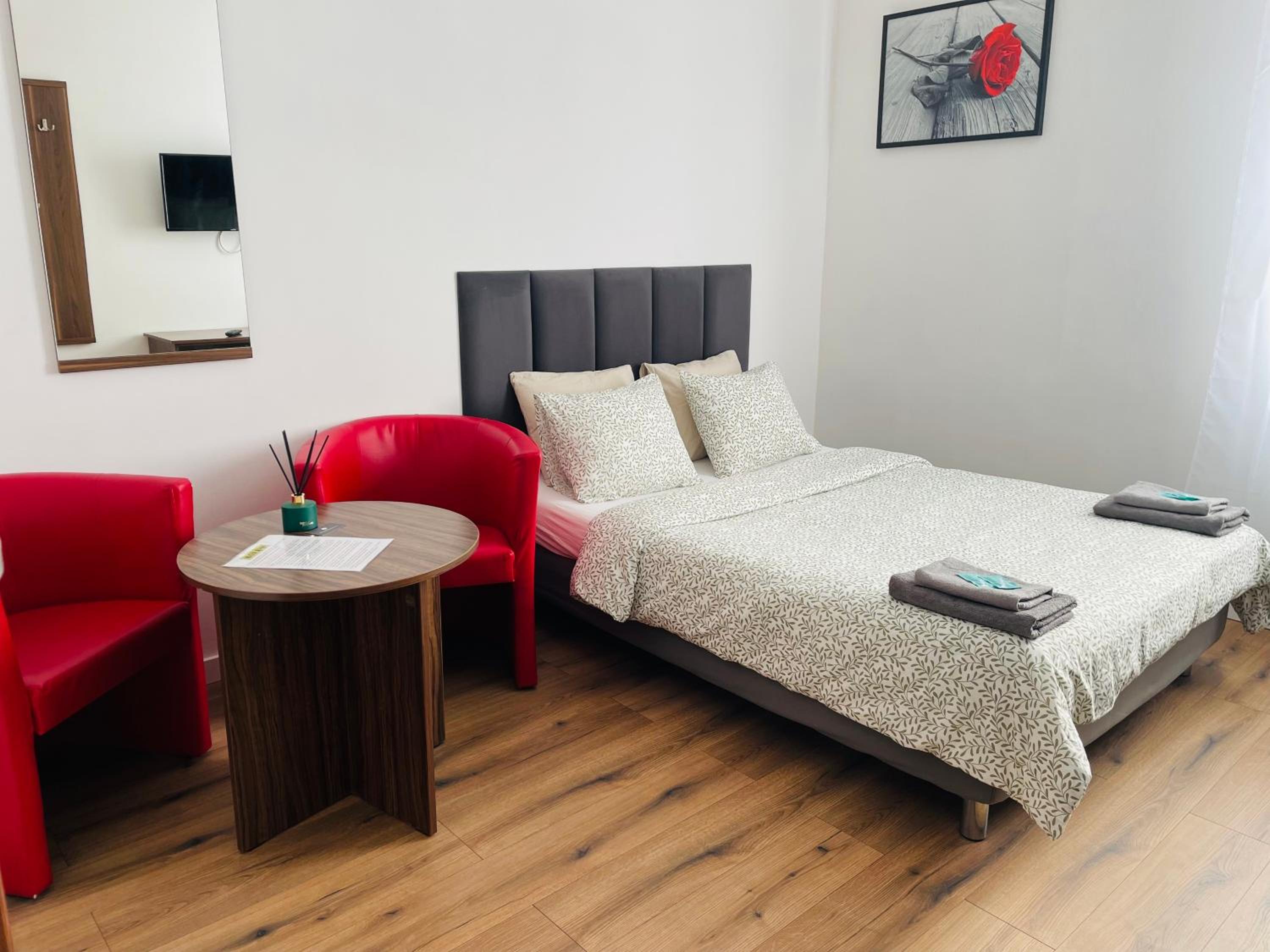 Standard Queen Room - Photo 2