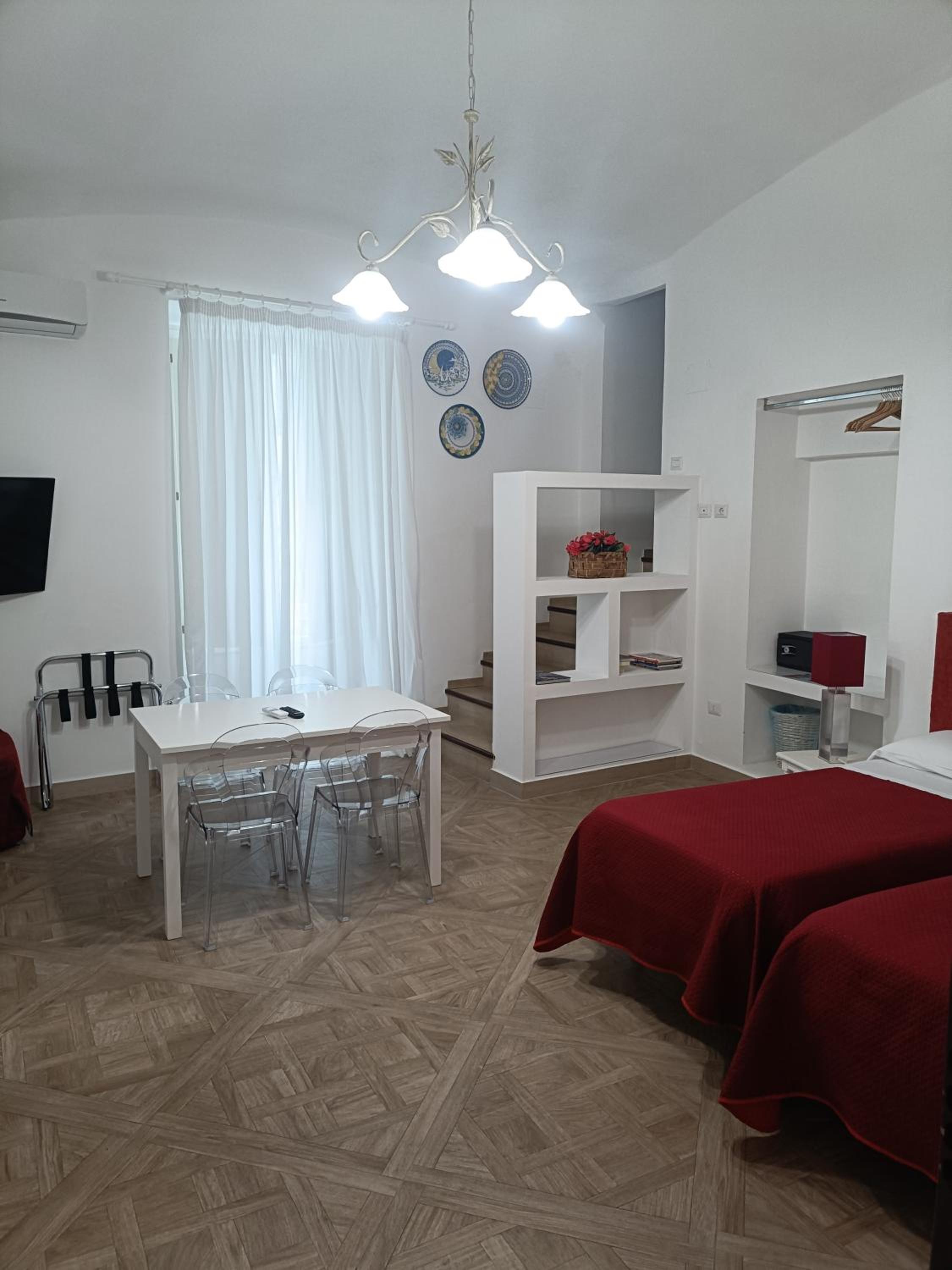 Quadruple Room - Photo 17