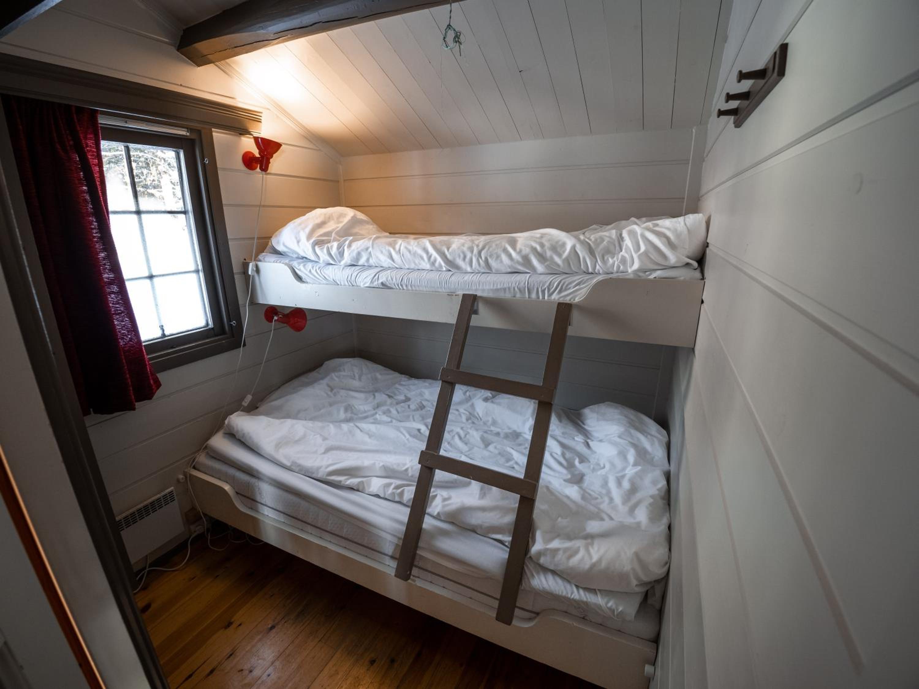 Two-Bedroom Chalet - Photo 9
