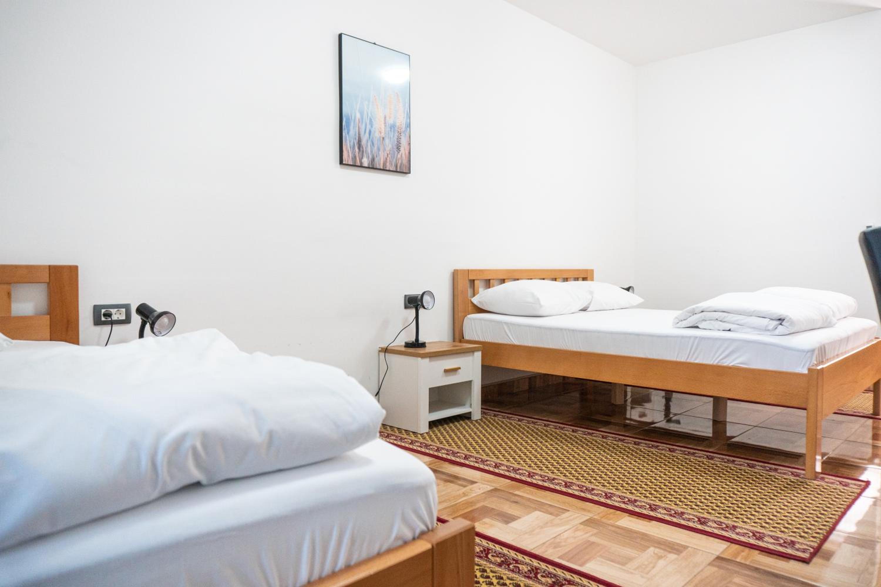 Triple Room - Photo 10