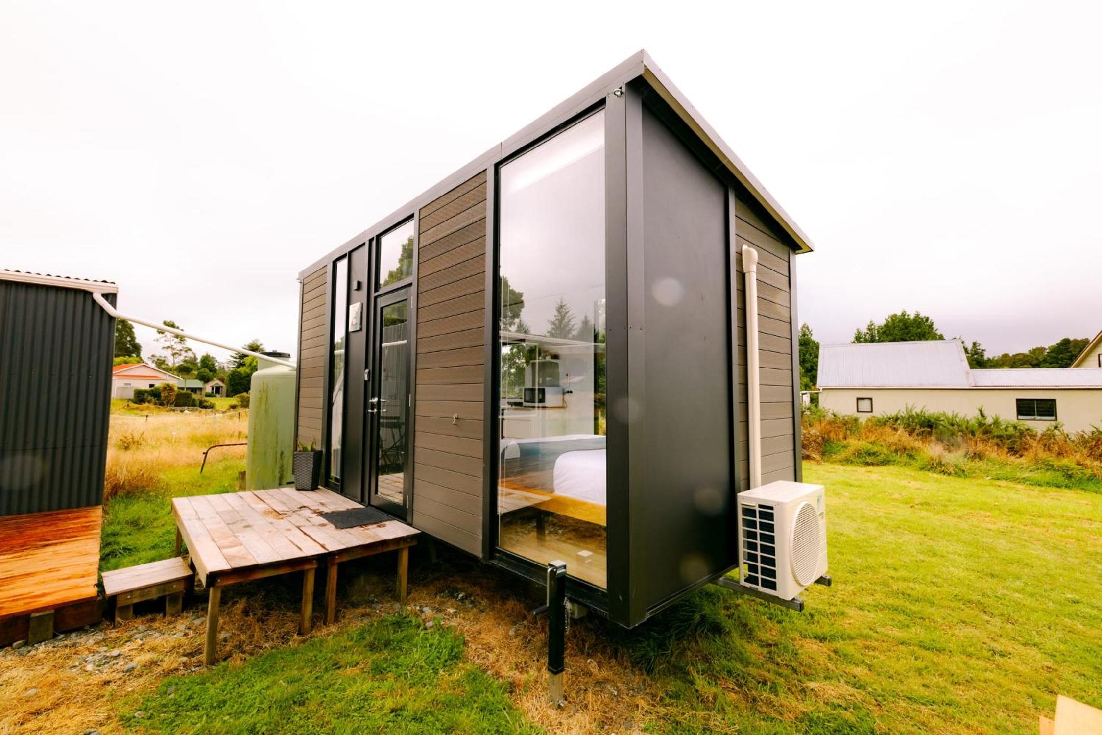 Mobile Home photo 1