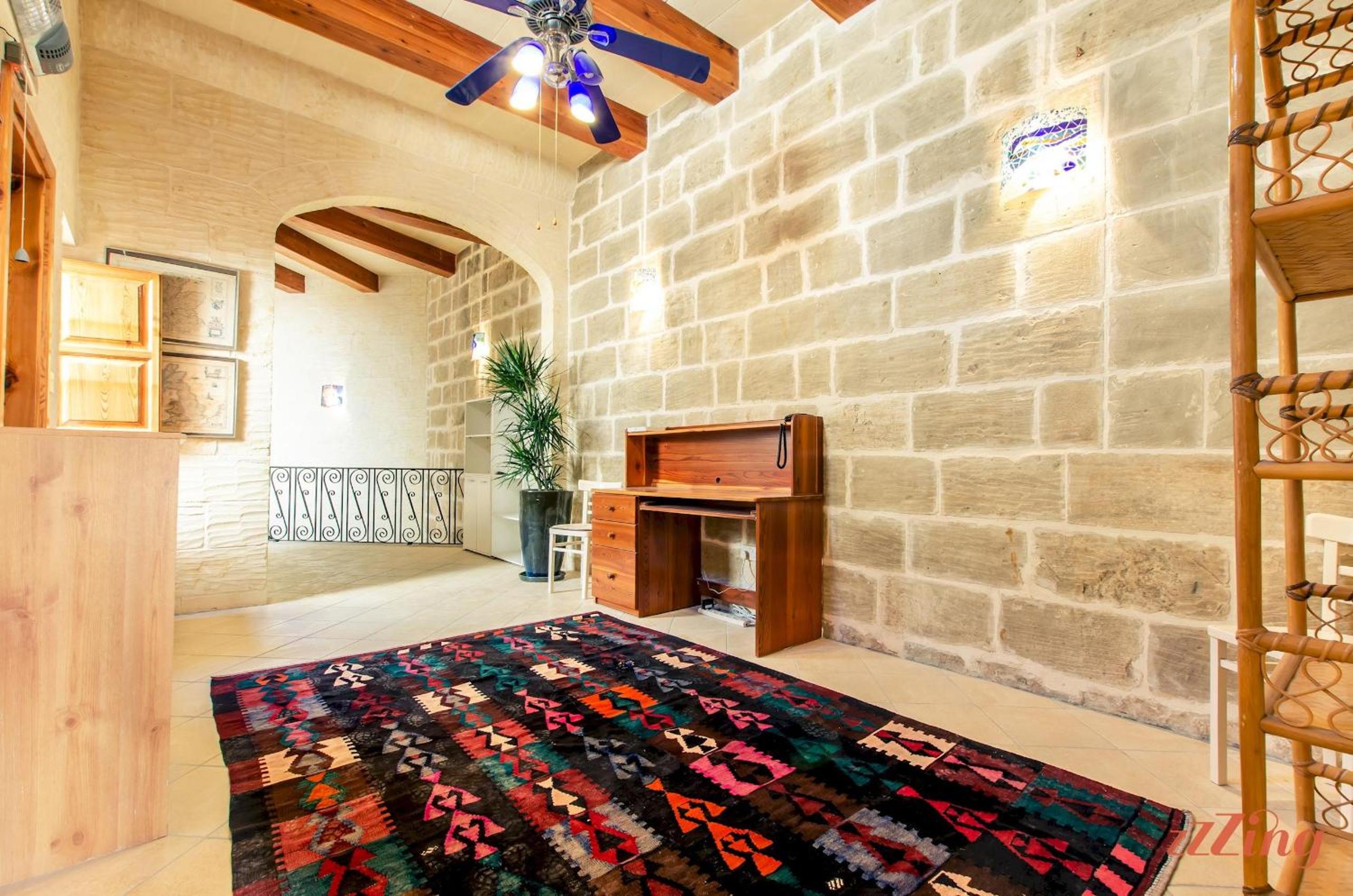 Villa photo 2