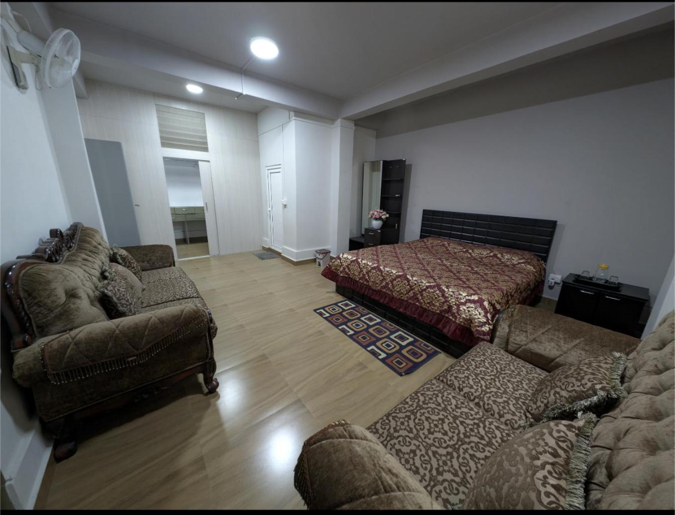 Twin Room with Private Bathroom - Photo 1