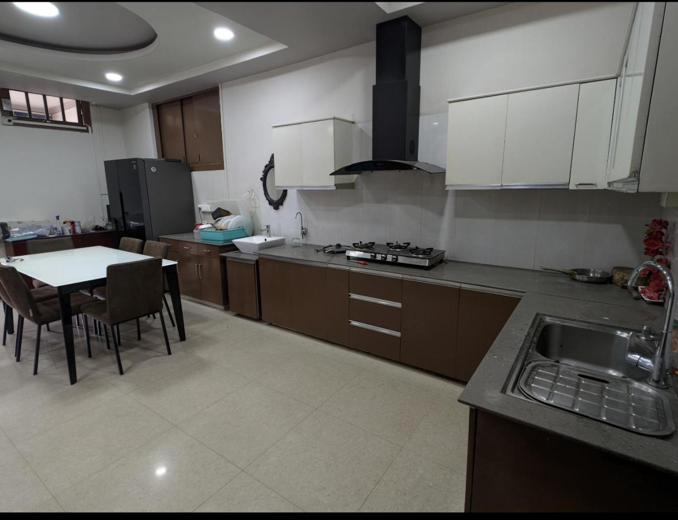 Twin Room with Private Bathroom - Photo 16