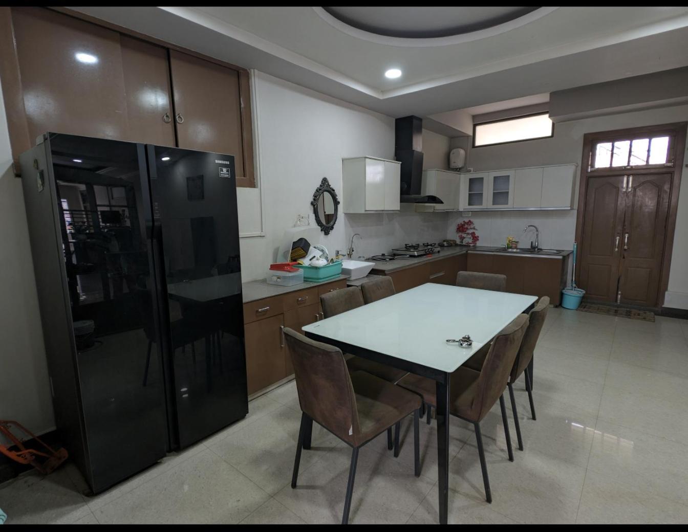 Twin Room with Private Bathroom - Photo 14