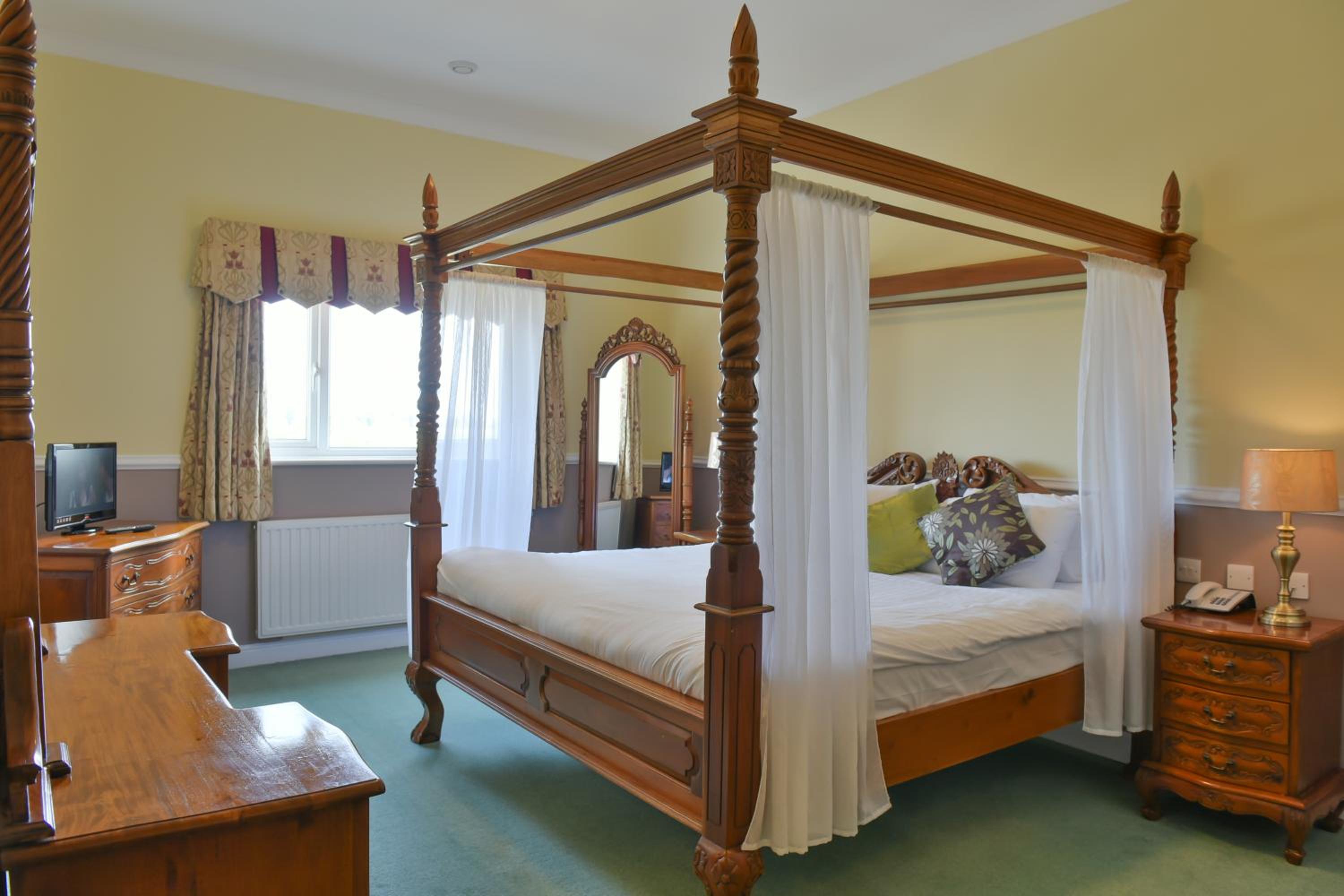 Suite - Photo 5