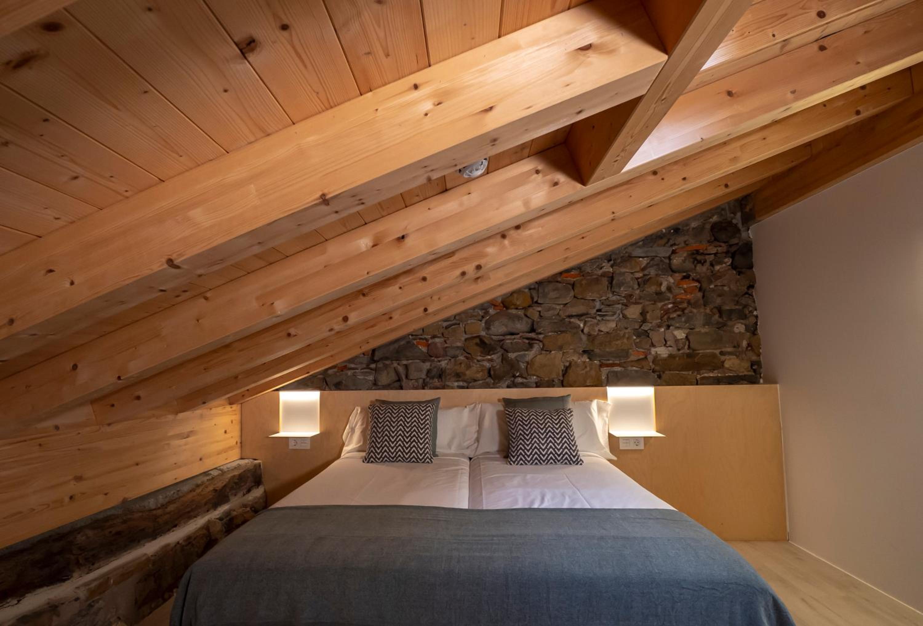 Estudio con sofá cama