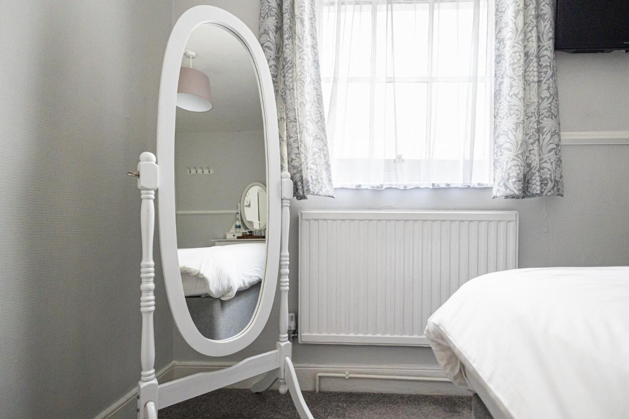 Standard Double Room photo 2