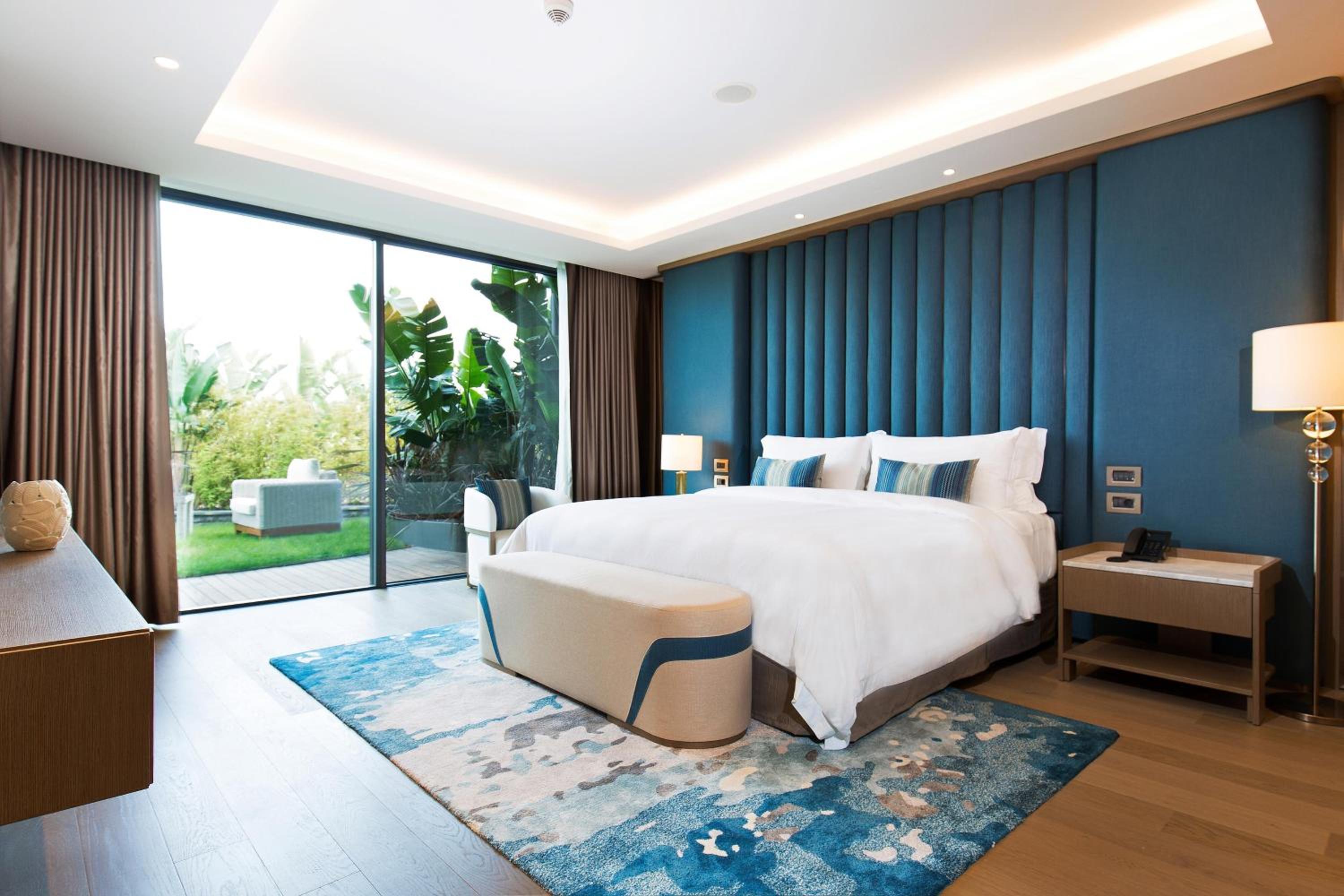 Reges Aqua Suite, 1 Bedroom Larger Suite, King, Garden View, photo 6