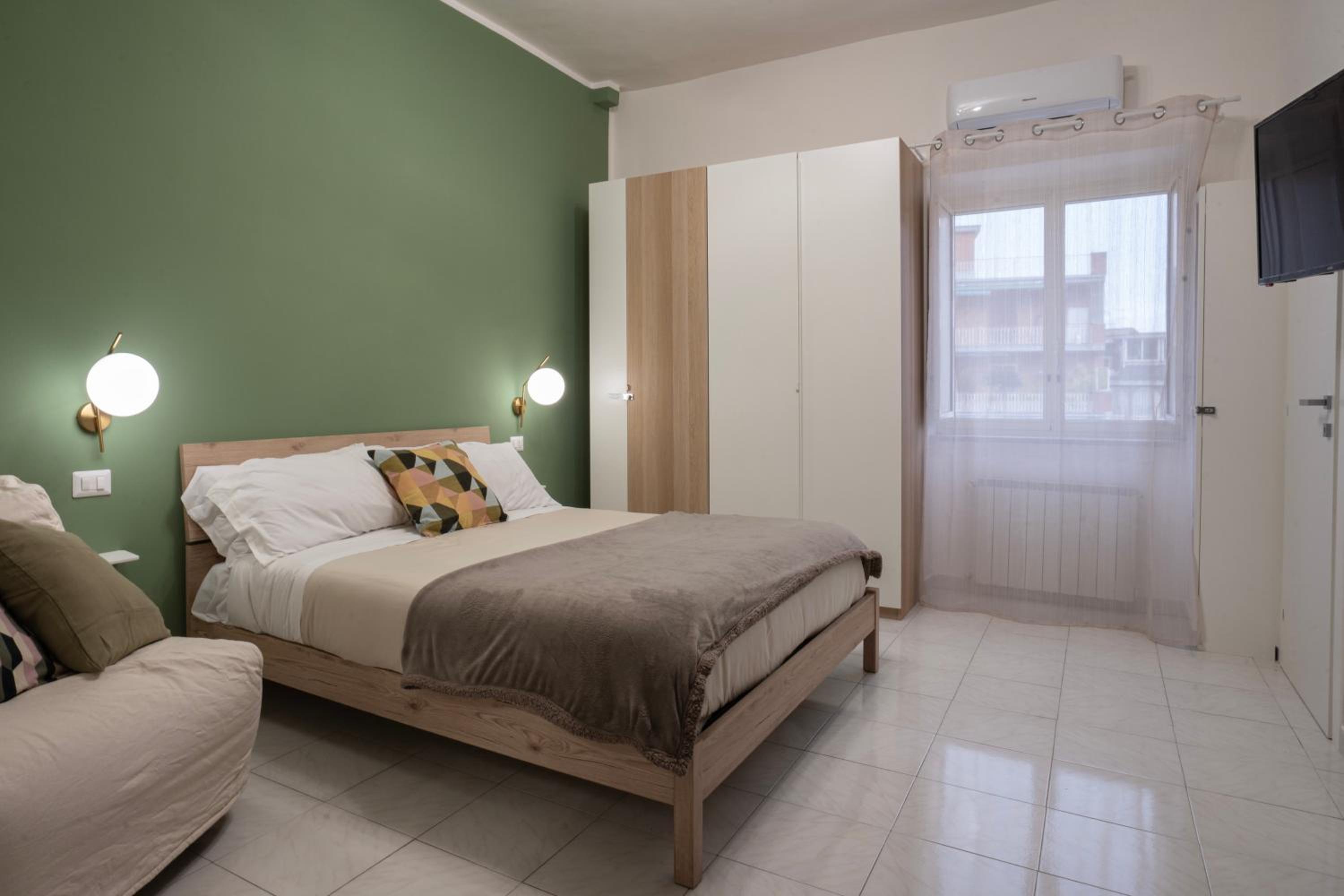 Large Double Room