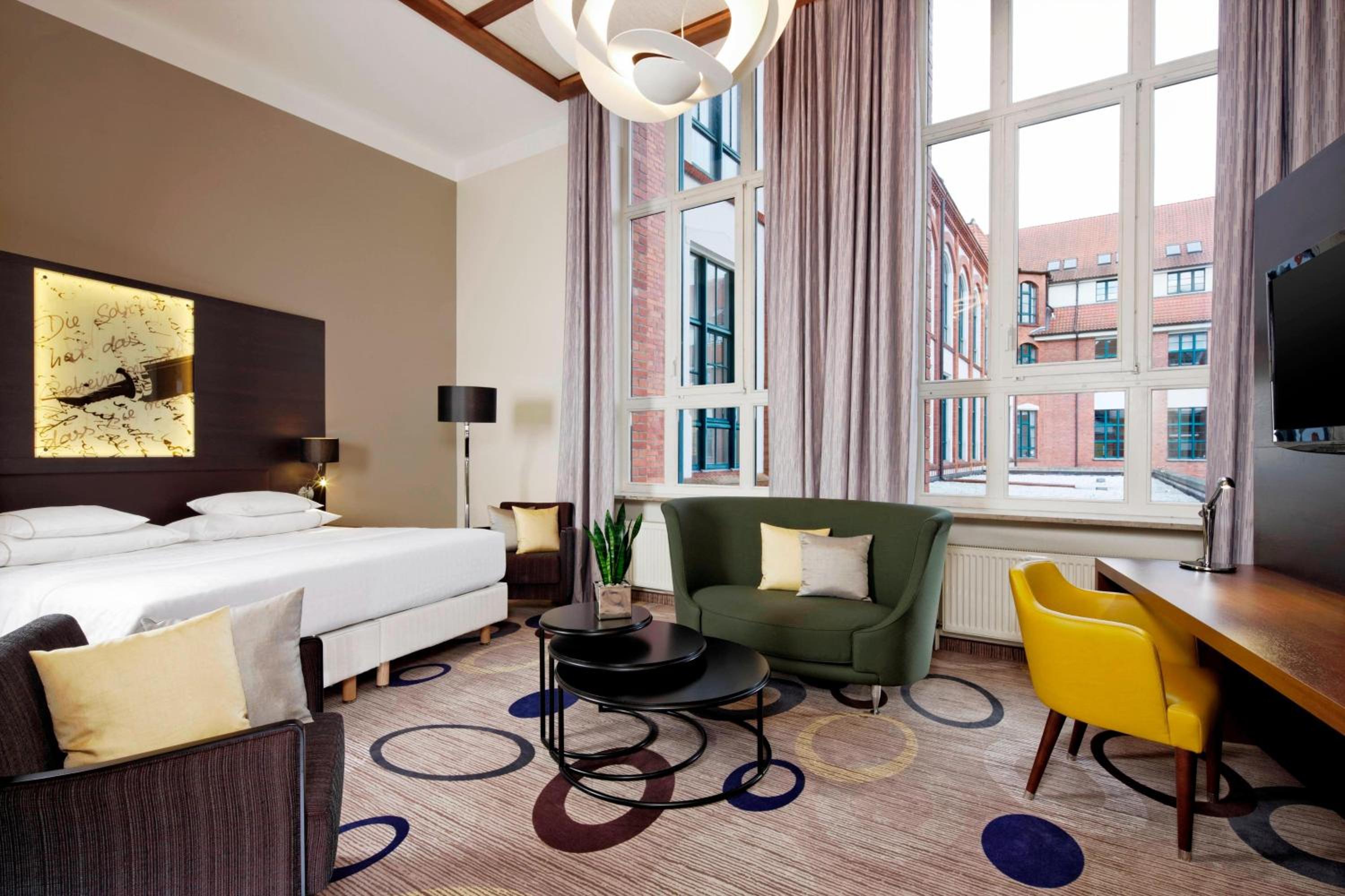 Junior Suite, Junior Suite, 1 King - Photo 1