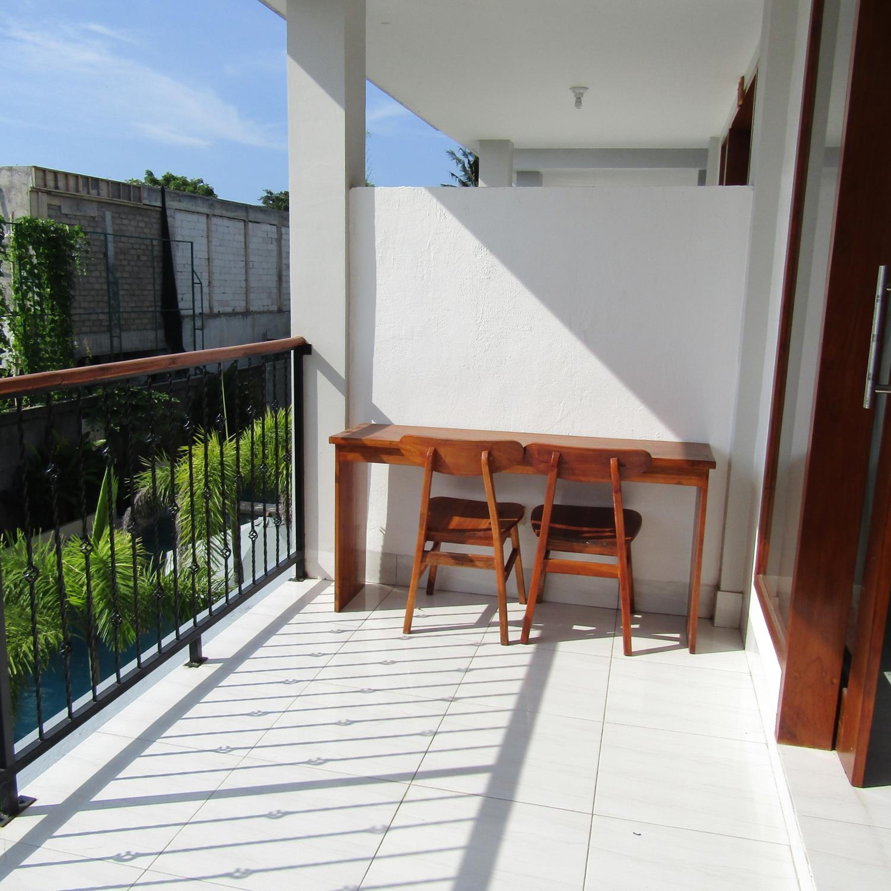 Twin Room With Pool View photo 3