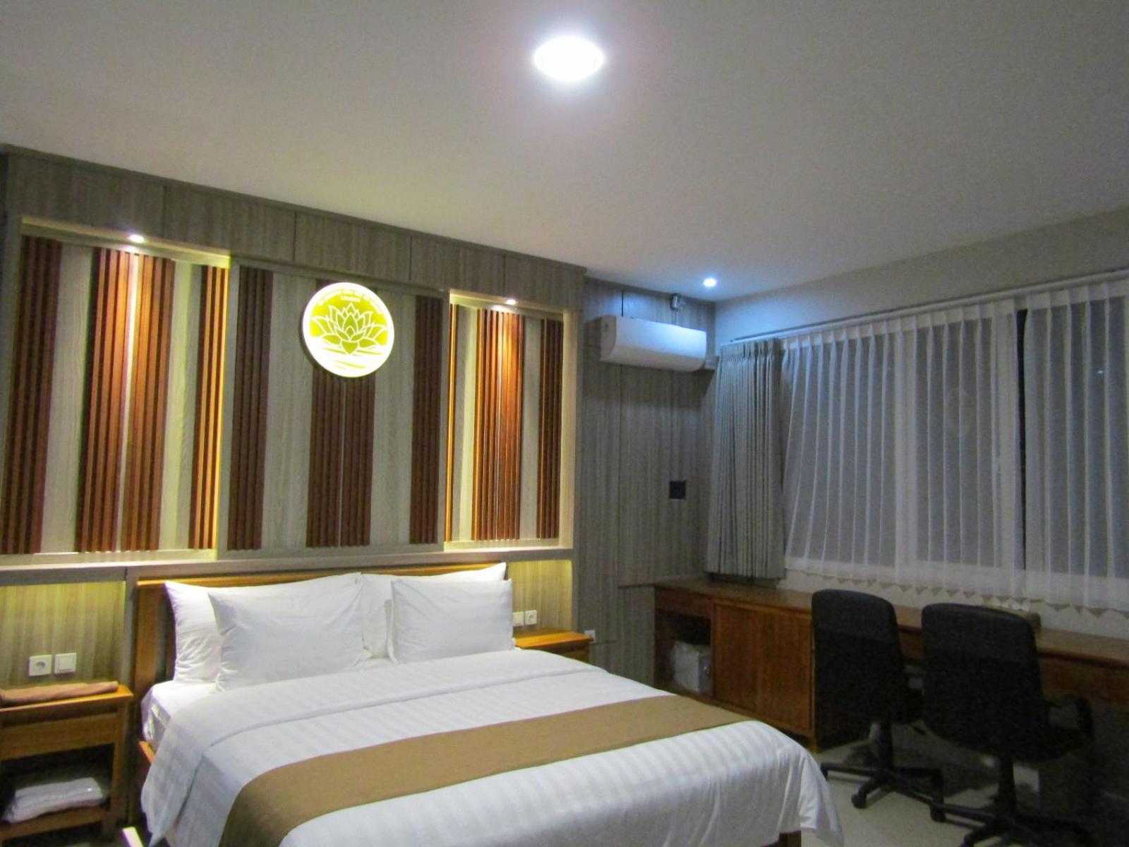 Deluxe Studio