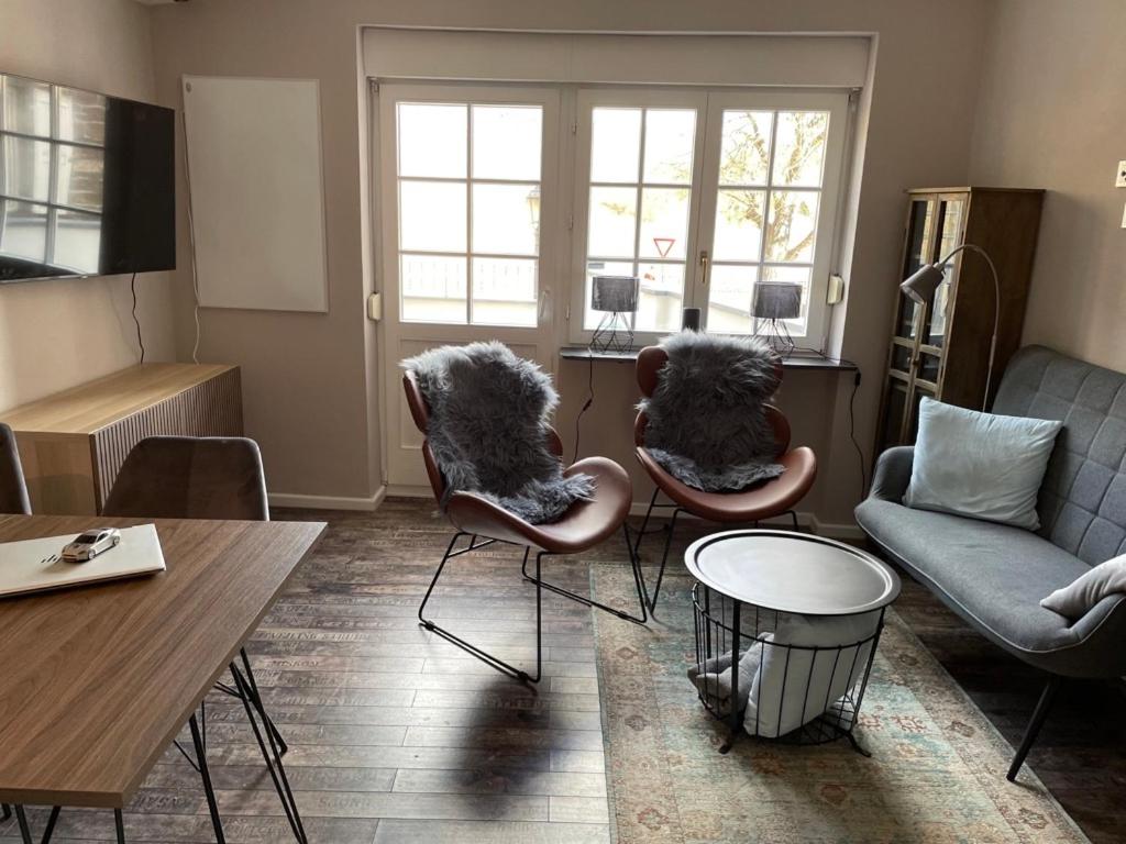 Three-Bedroom House photo 1