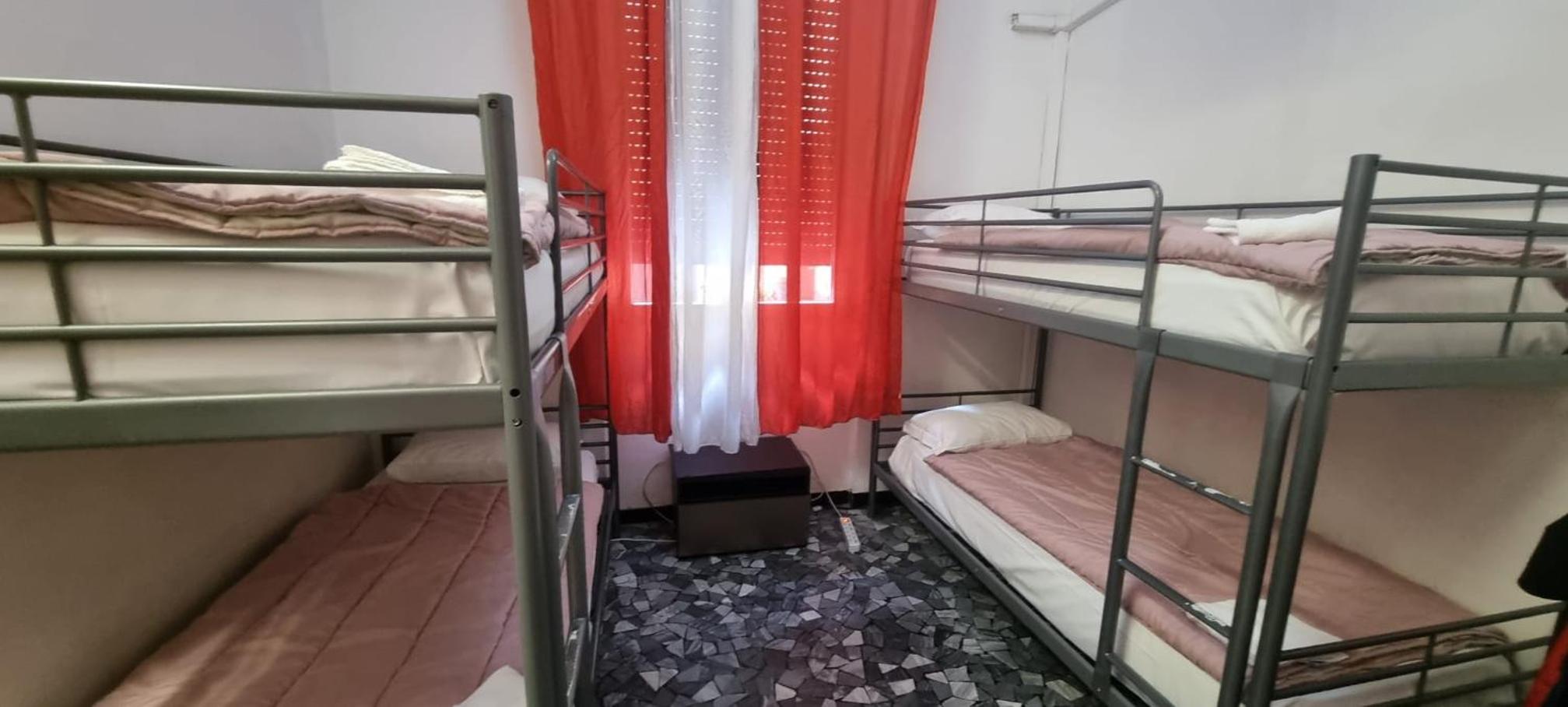 Bed in 6-Bed Mixed Dormitory Room