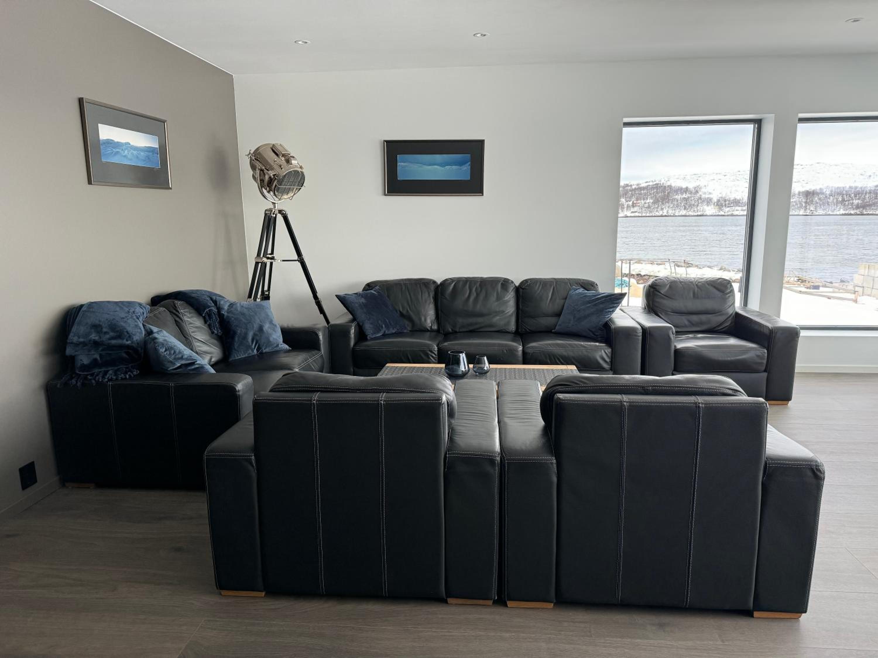 Apartment photo 2