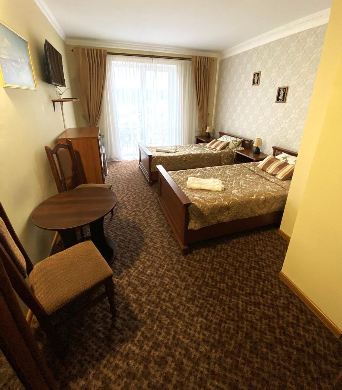 Standard Twin Room photo 2