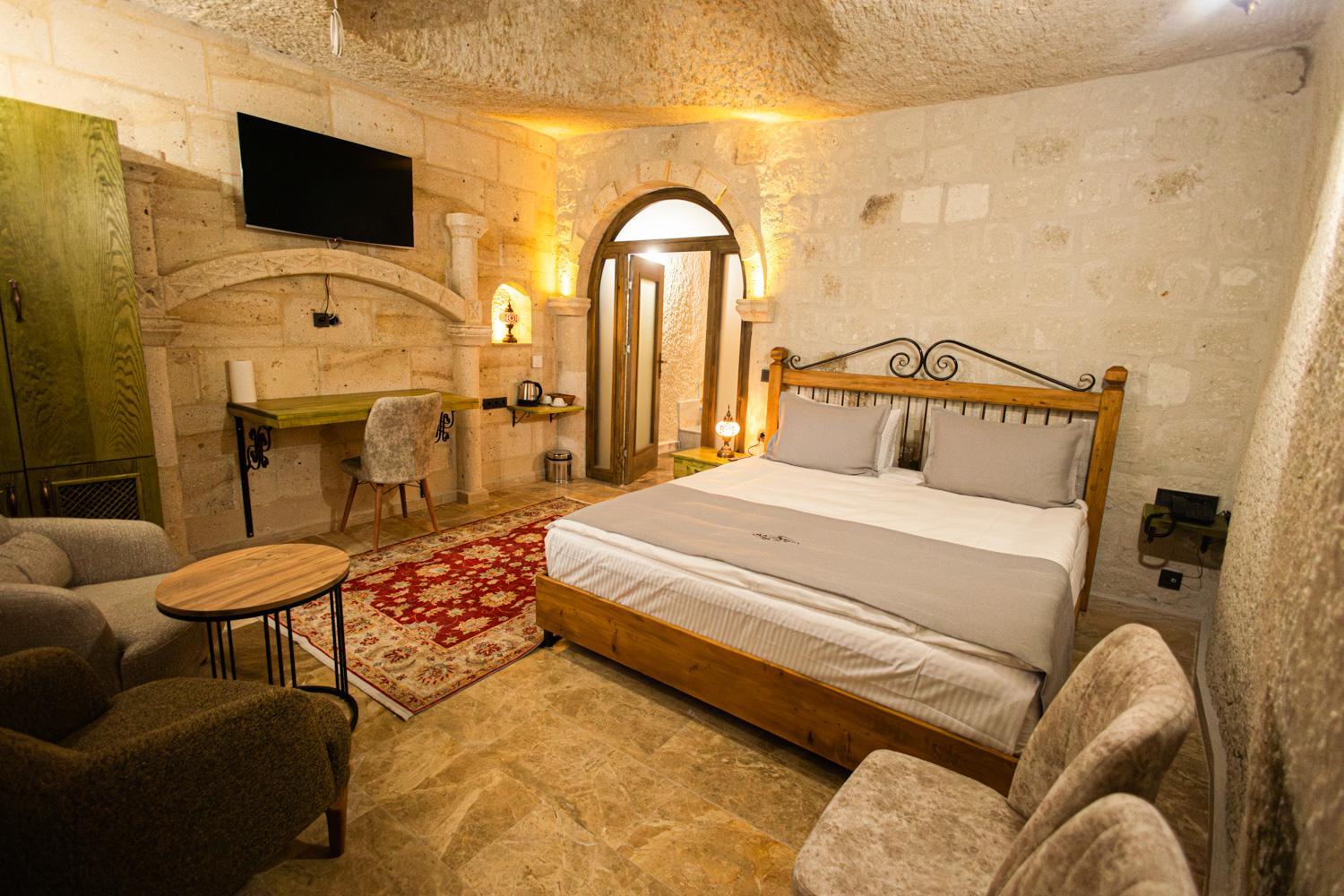 Deluxe Double Room with Bath photo 1