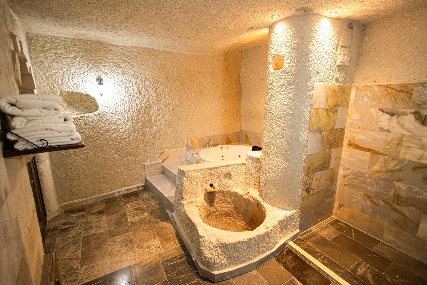 Deluxe Double Room with Bath photo 2