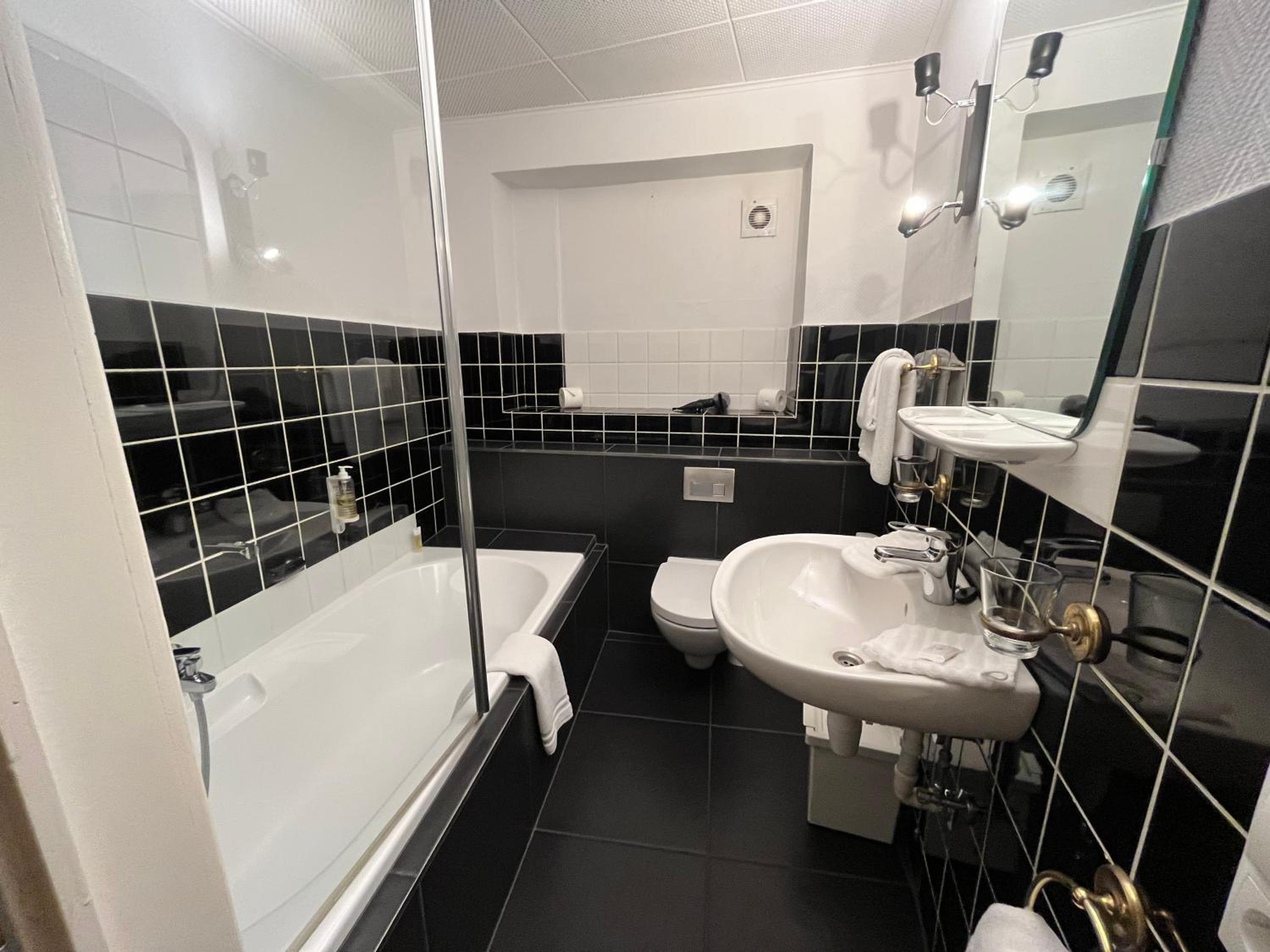 Superior Double Room - Photo 4