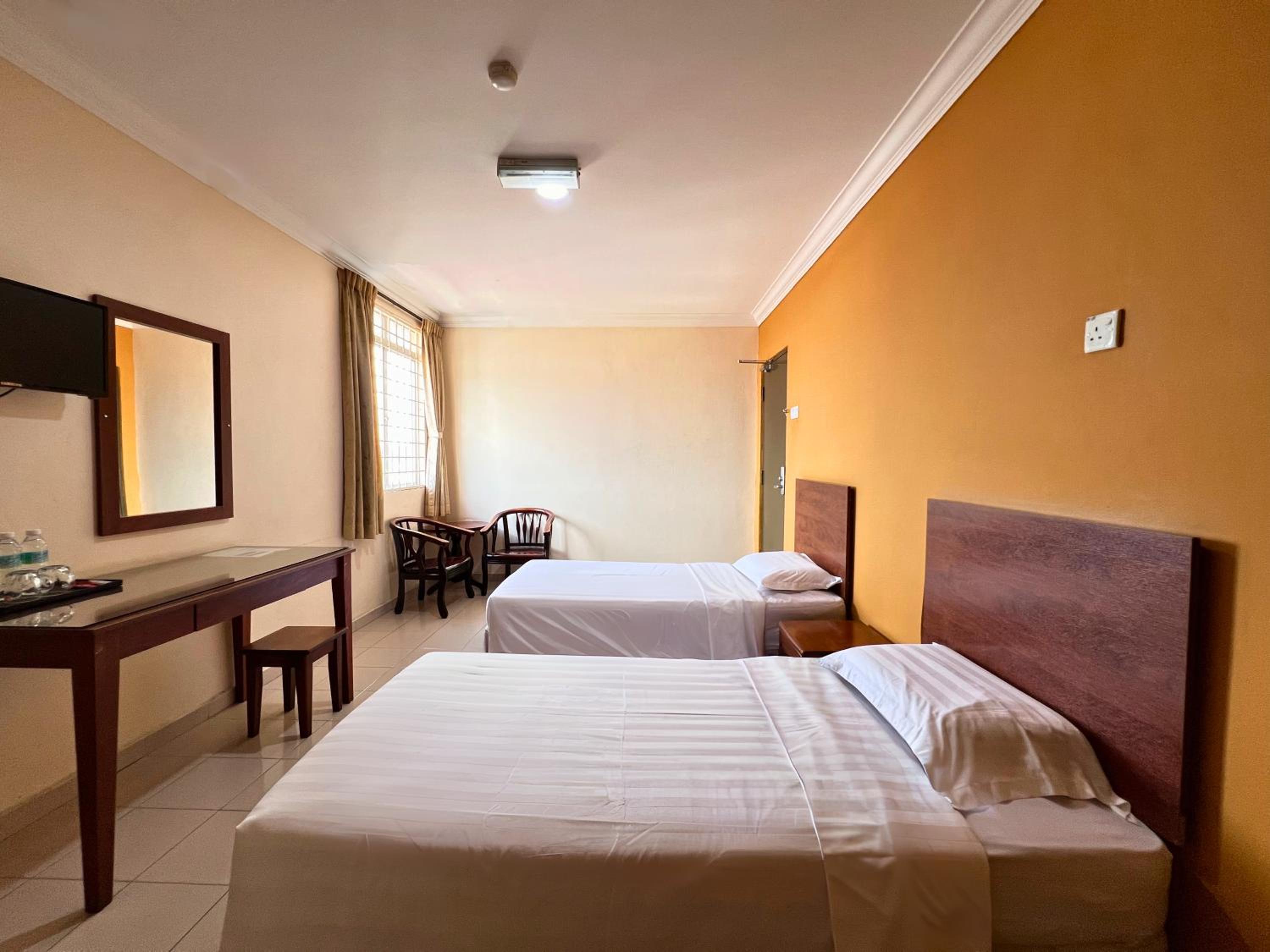 Large Twin Room