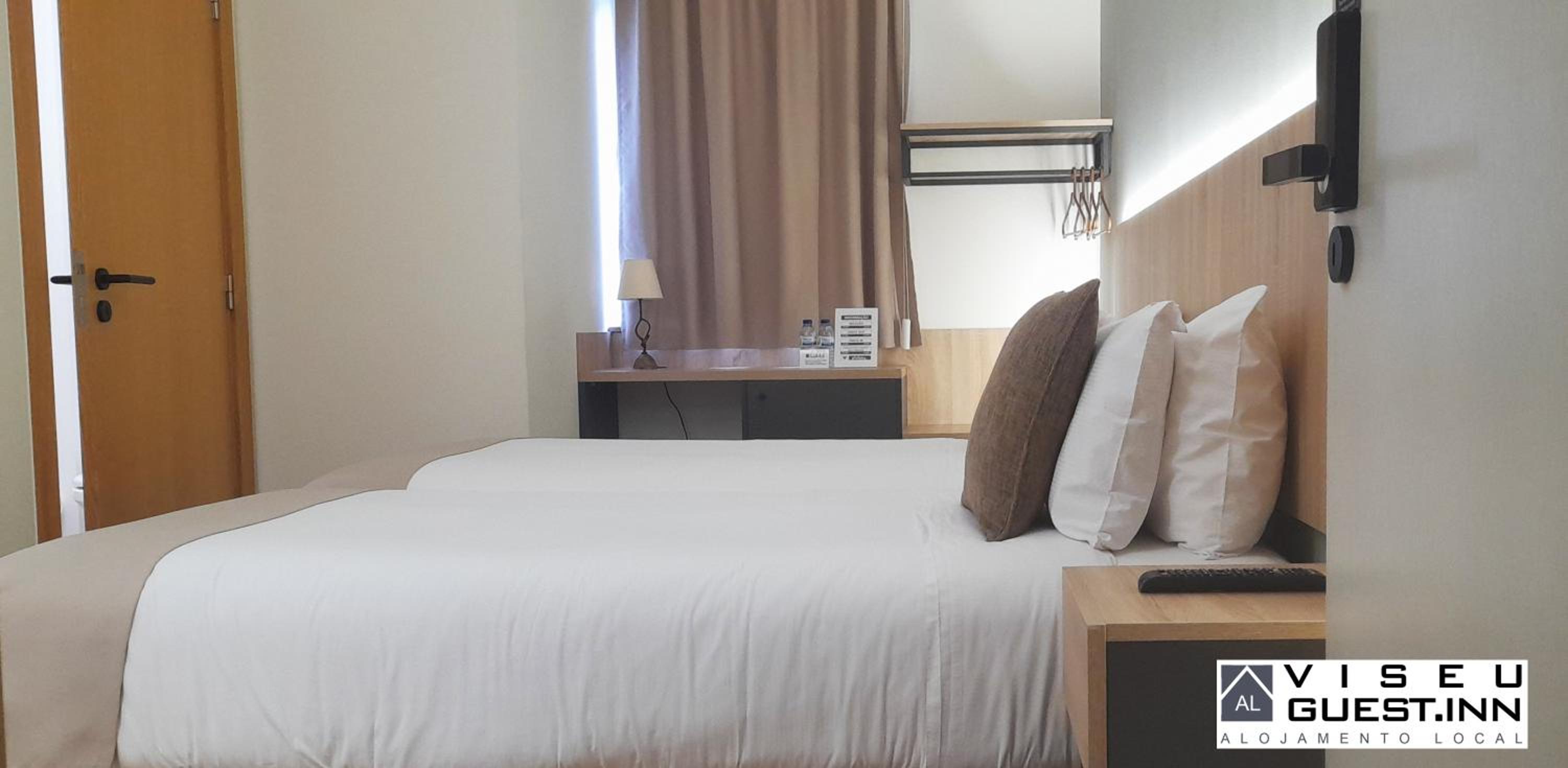 Standard Twin Room photo 2